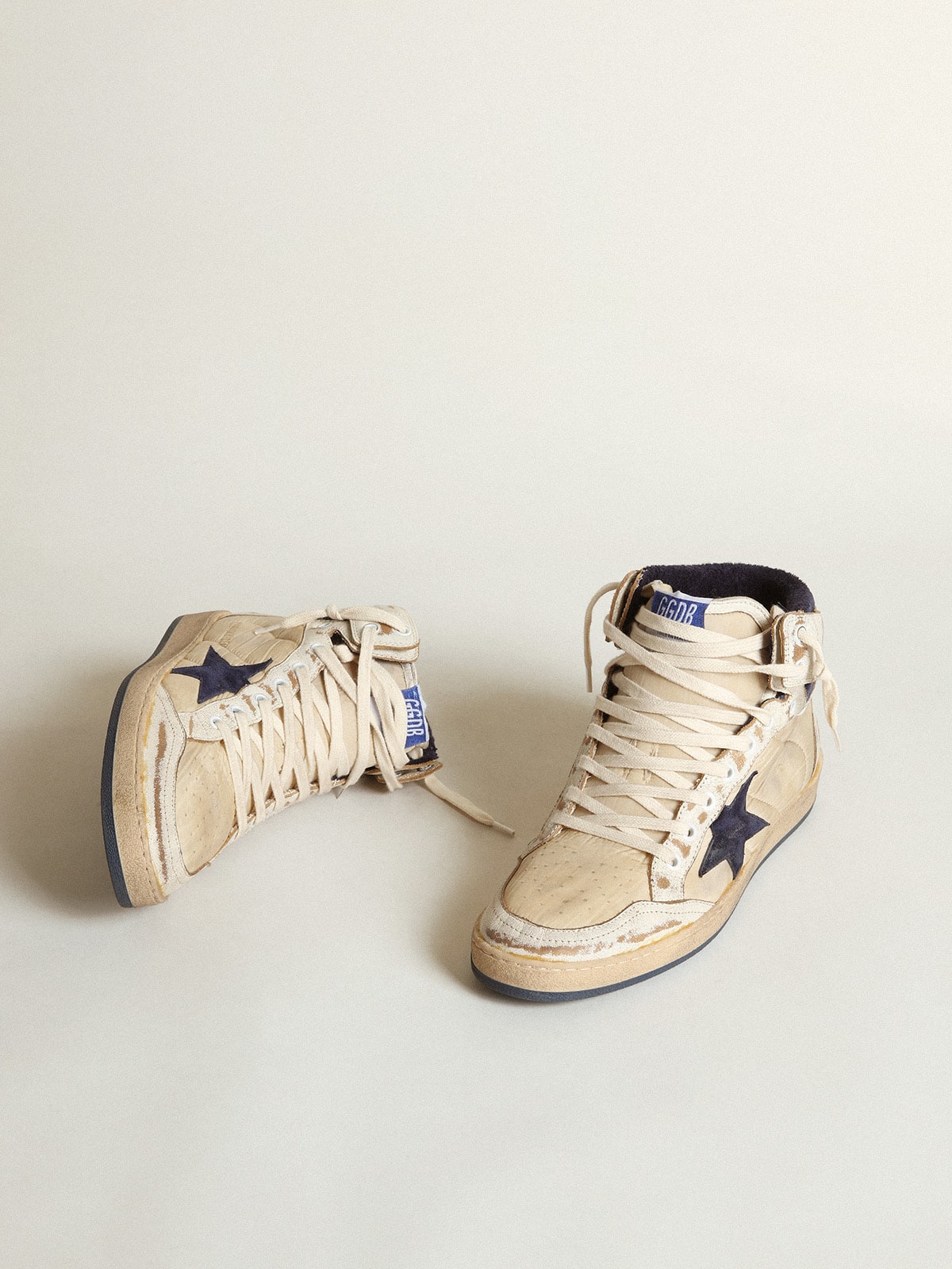Golden Goose Men's Sky-Star in cream-colored nylon and leather with blue suede star