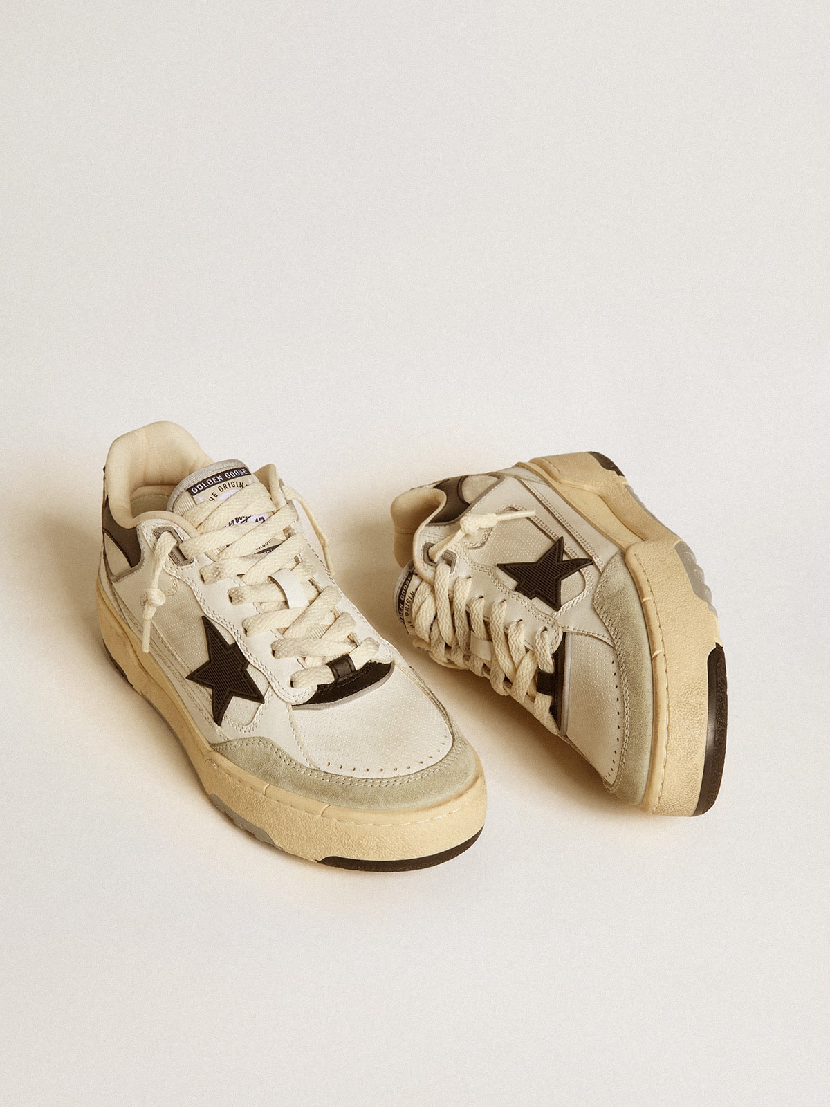 Golden Goose Men’s Forty2 with black star and black leather heel tab