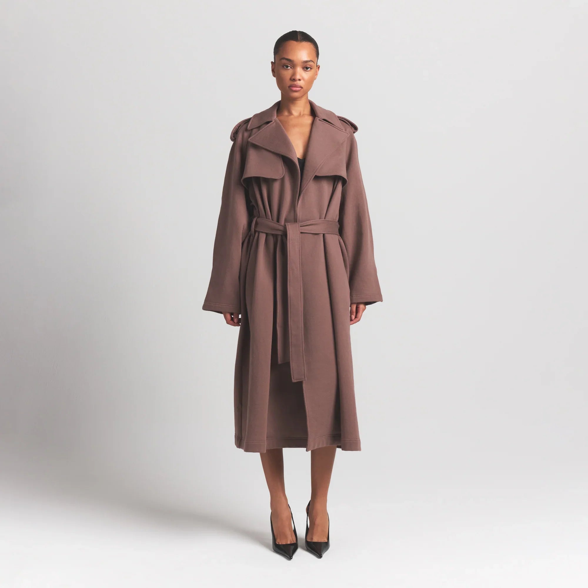 SKIMS BOYFRIEND FLEECE OVERBedenD TRENCH COAT | UMBER