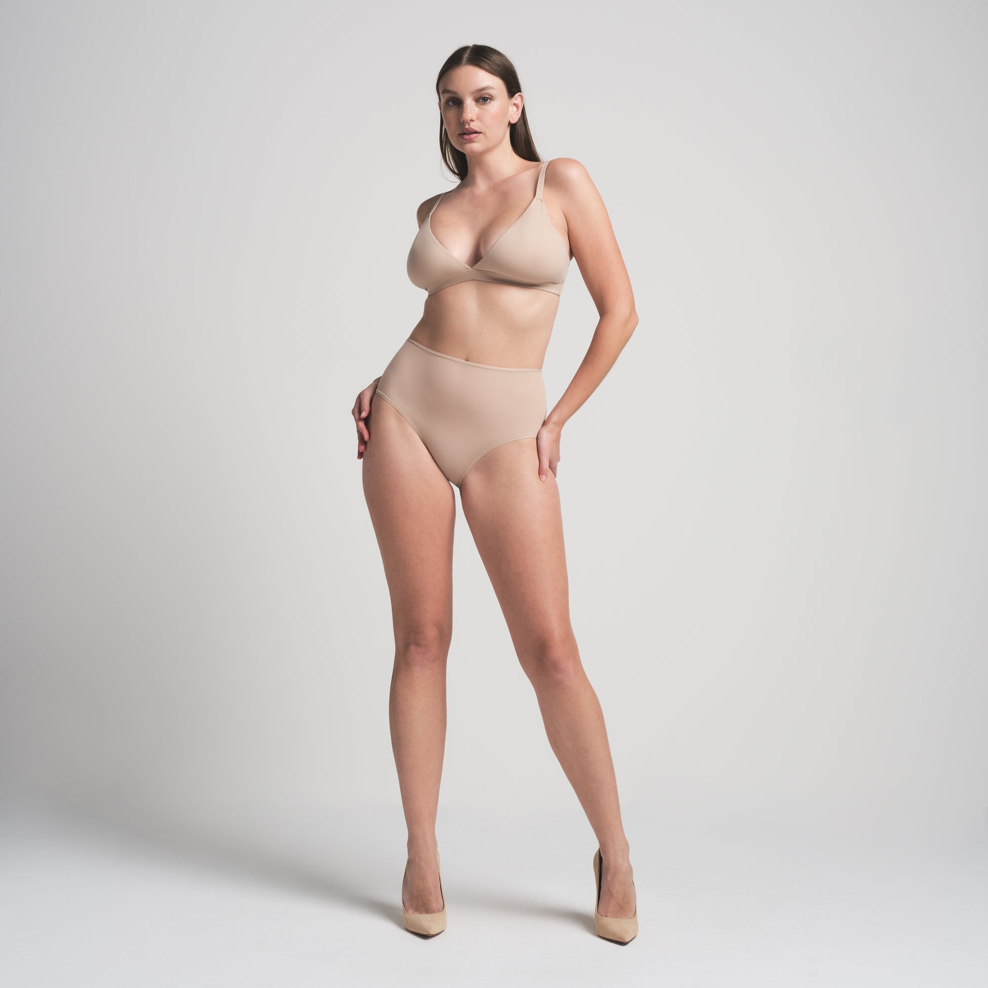 SKIMS FITS EVERYBODY FULL BRIEF | MICA