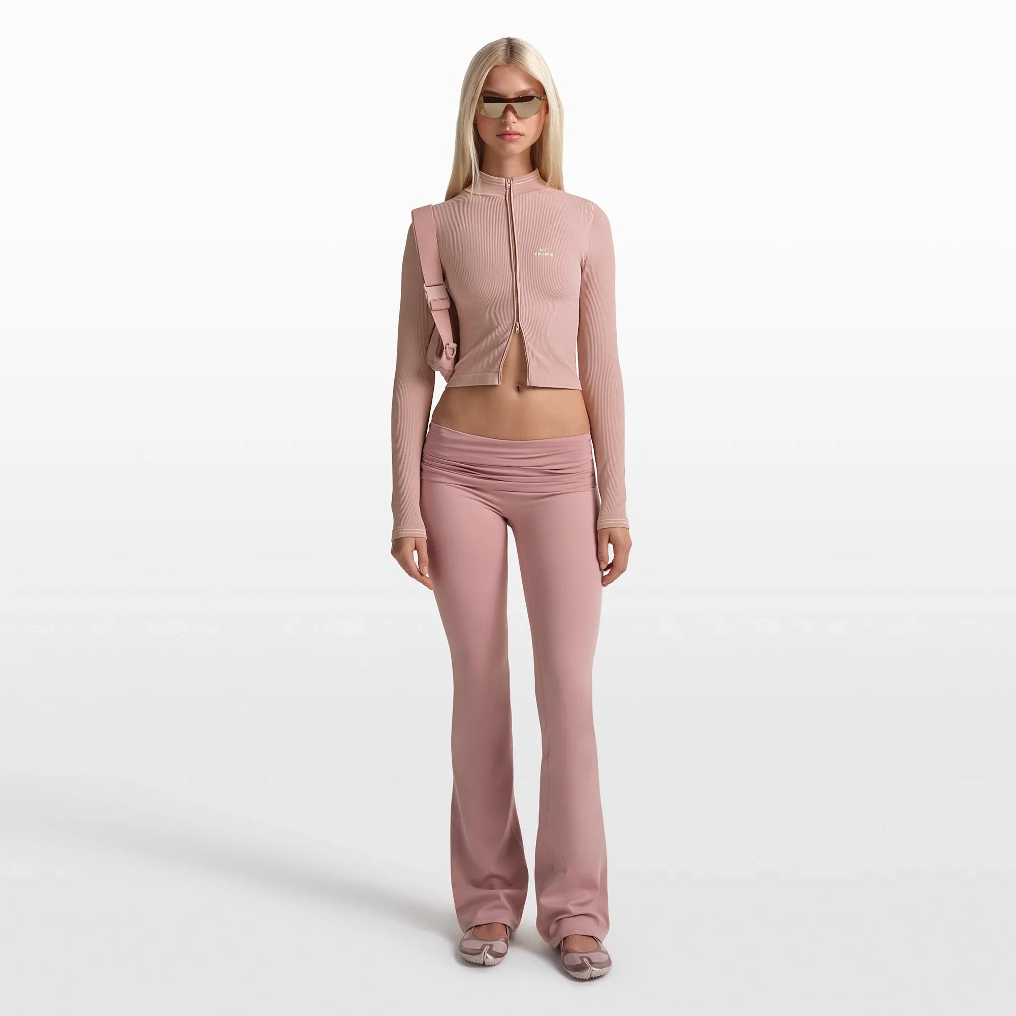 NikeSKIMS RIBBED SEAMLESS ZIP UP CROP JACKET | HIMALAYAN