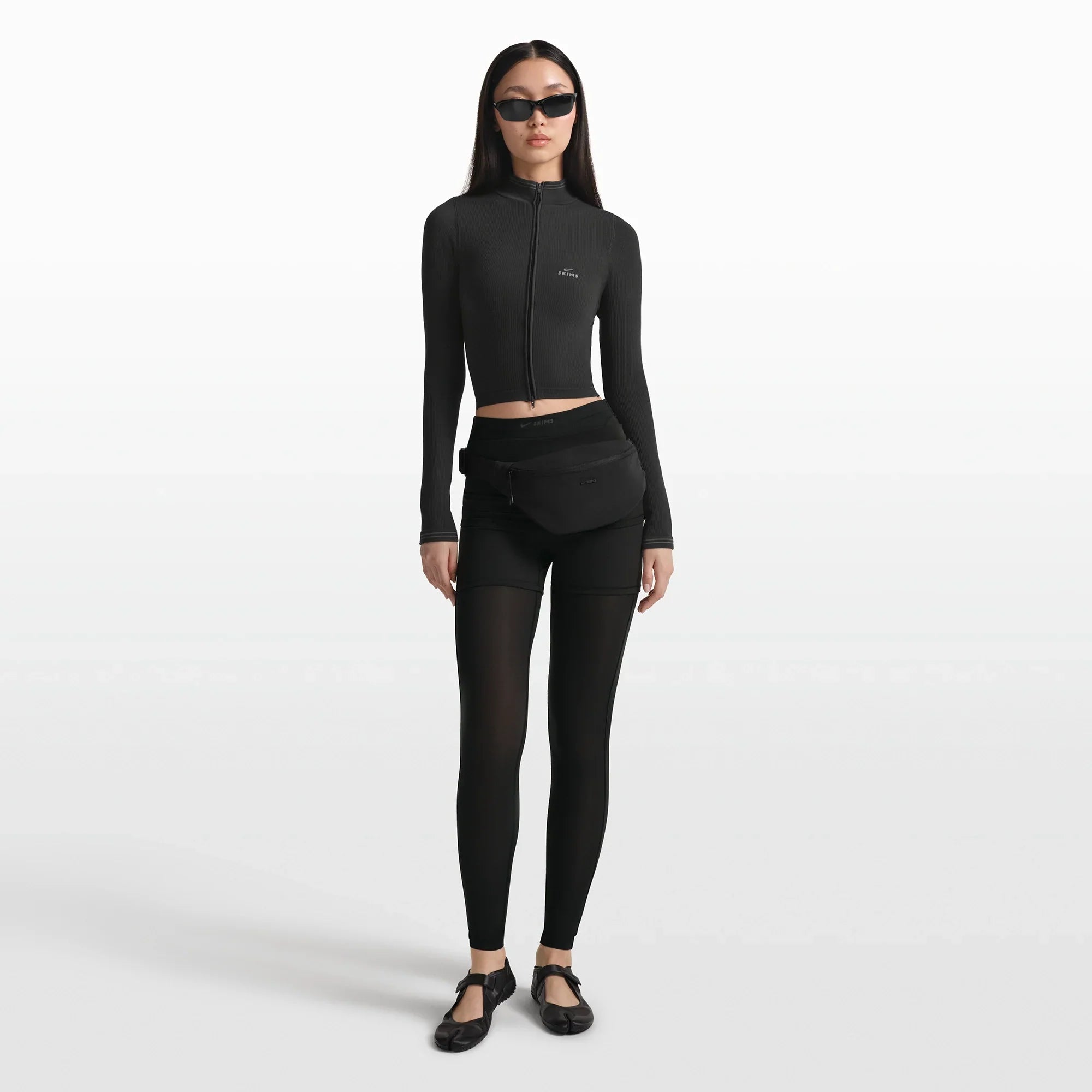 NikeSKIMS RIBBED SEAMLESS ZIP UP CROP JACKET | OBSIDIAN