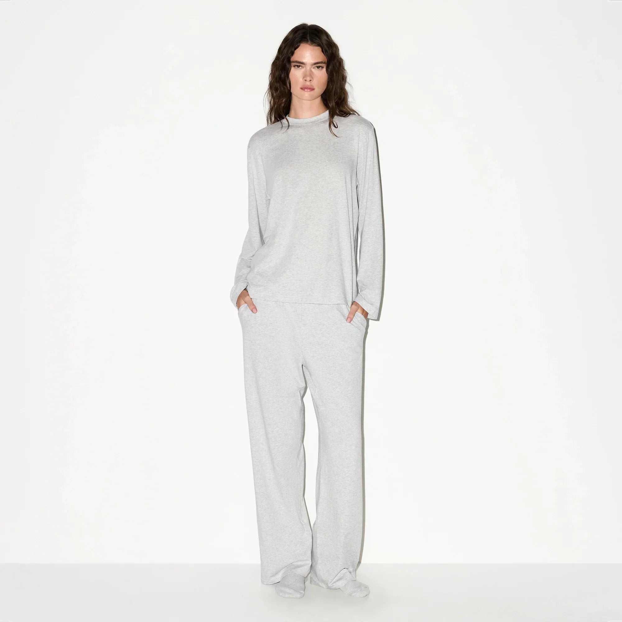 SKIMS BOYFRIEND LONG SLEEVE T-SHIRT | LIGHT HEATHER GREY