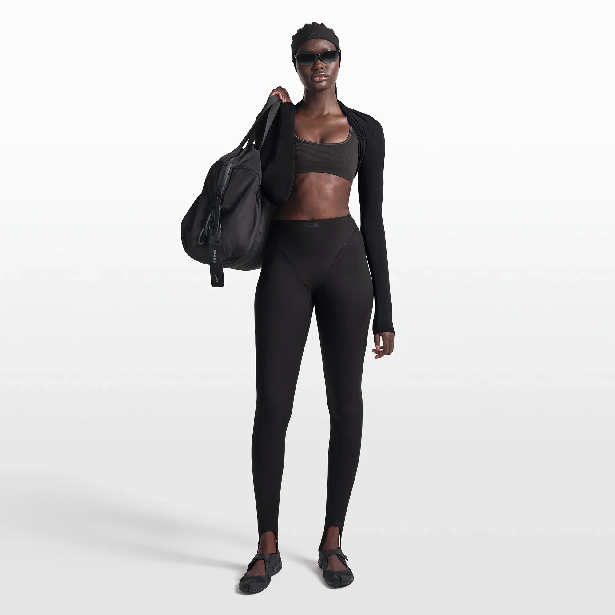 NikeSKIMS RIBBED SEAMLESS MICRO SCOOP BRA | OBSIDIAN