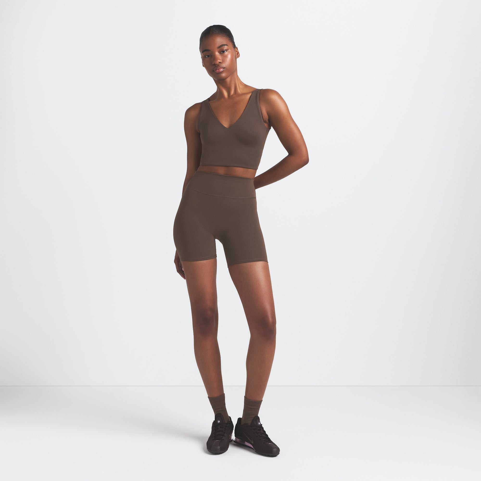 NikeSKIMS MATTE V-NECK BRA TOP | DARK SEPIA