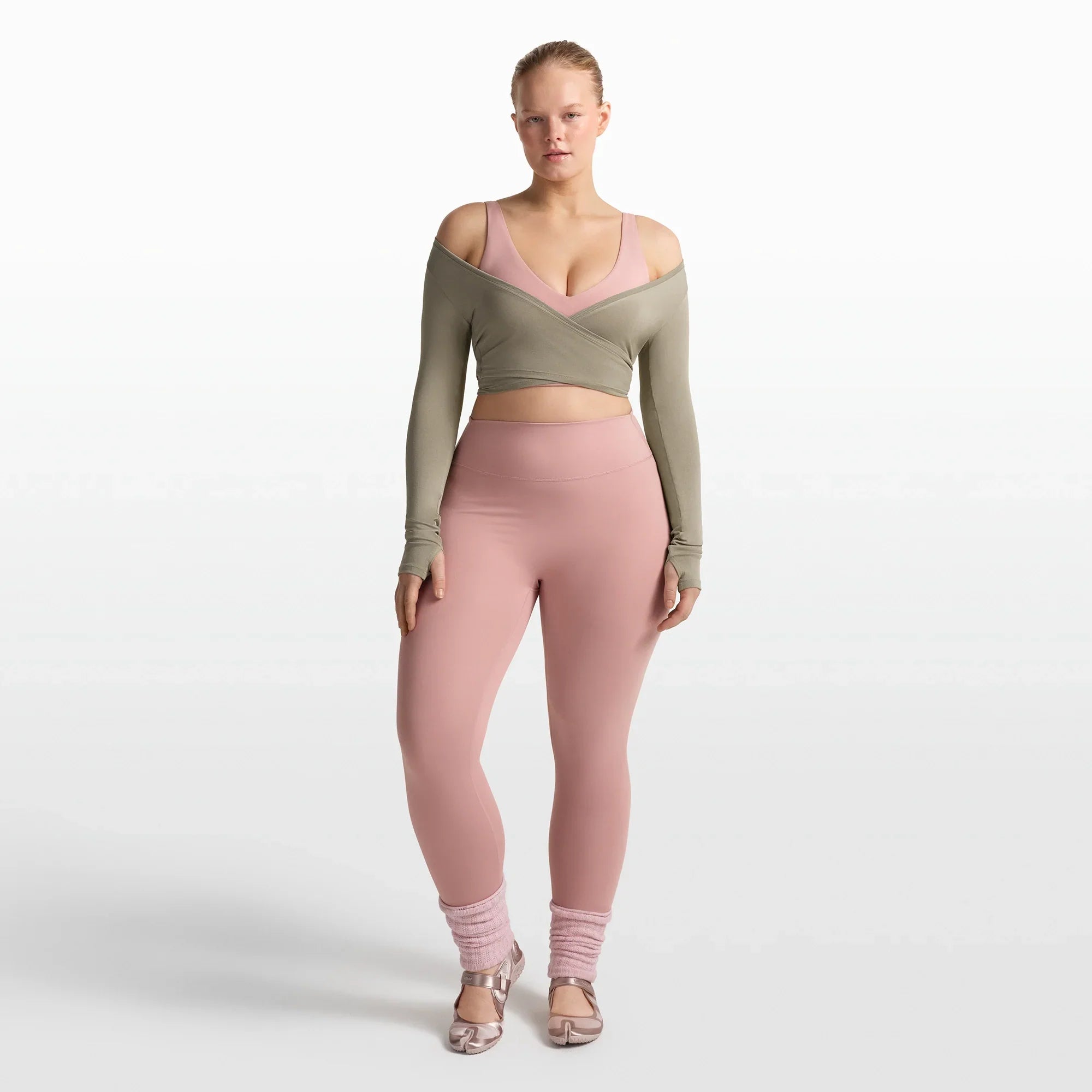 NikeSKIMS MATTE V-NECK BRA TOP | HIMALAYAN