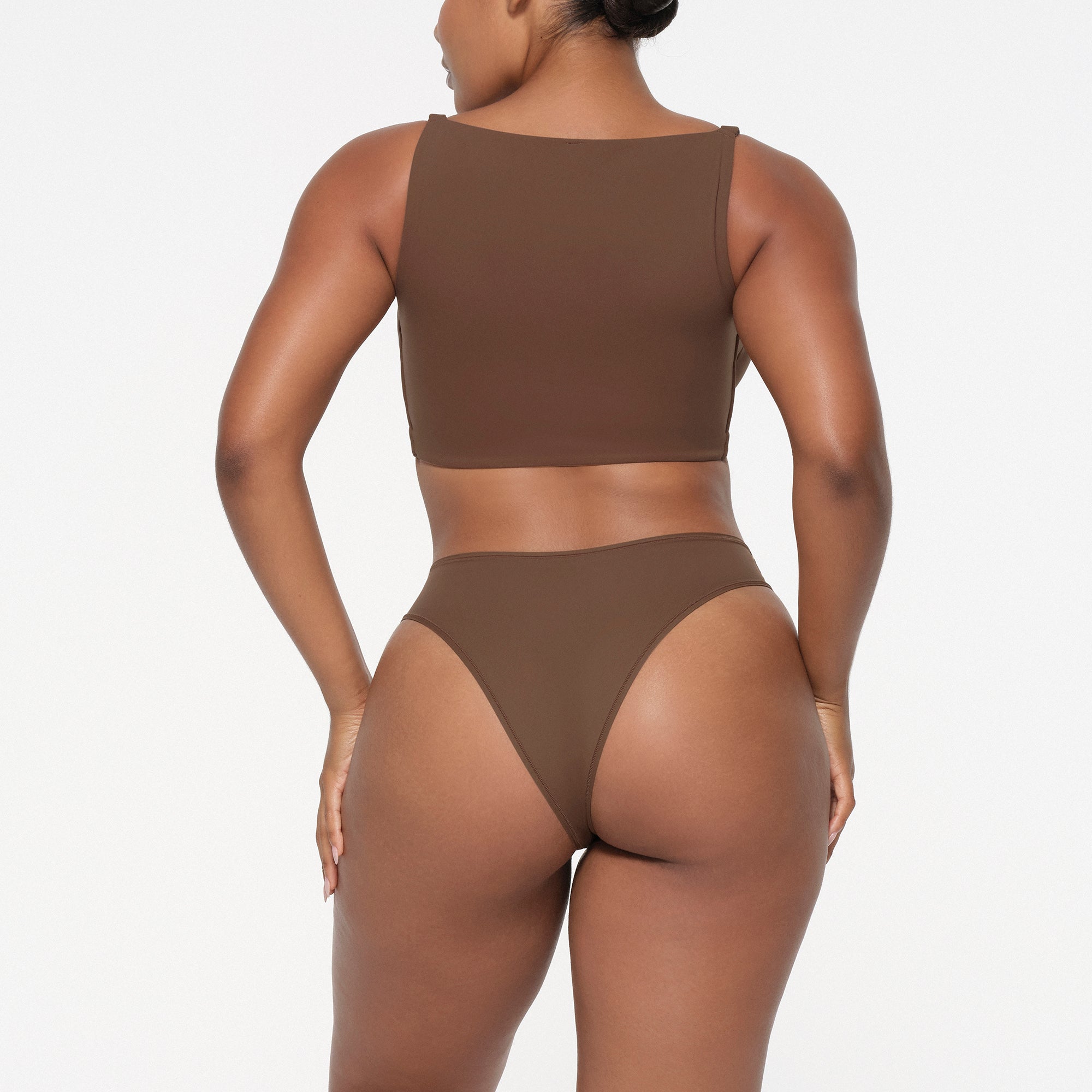 SKIMS FITS EVERYBODY BACK SMOOTHING FULL COVERAGE BRA | JASPER
