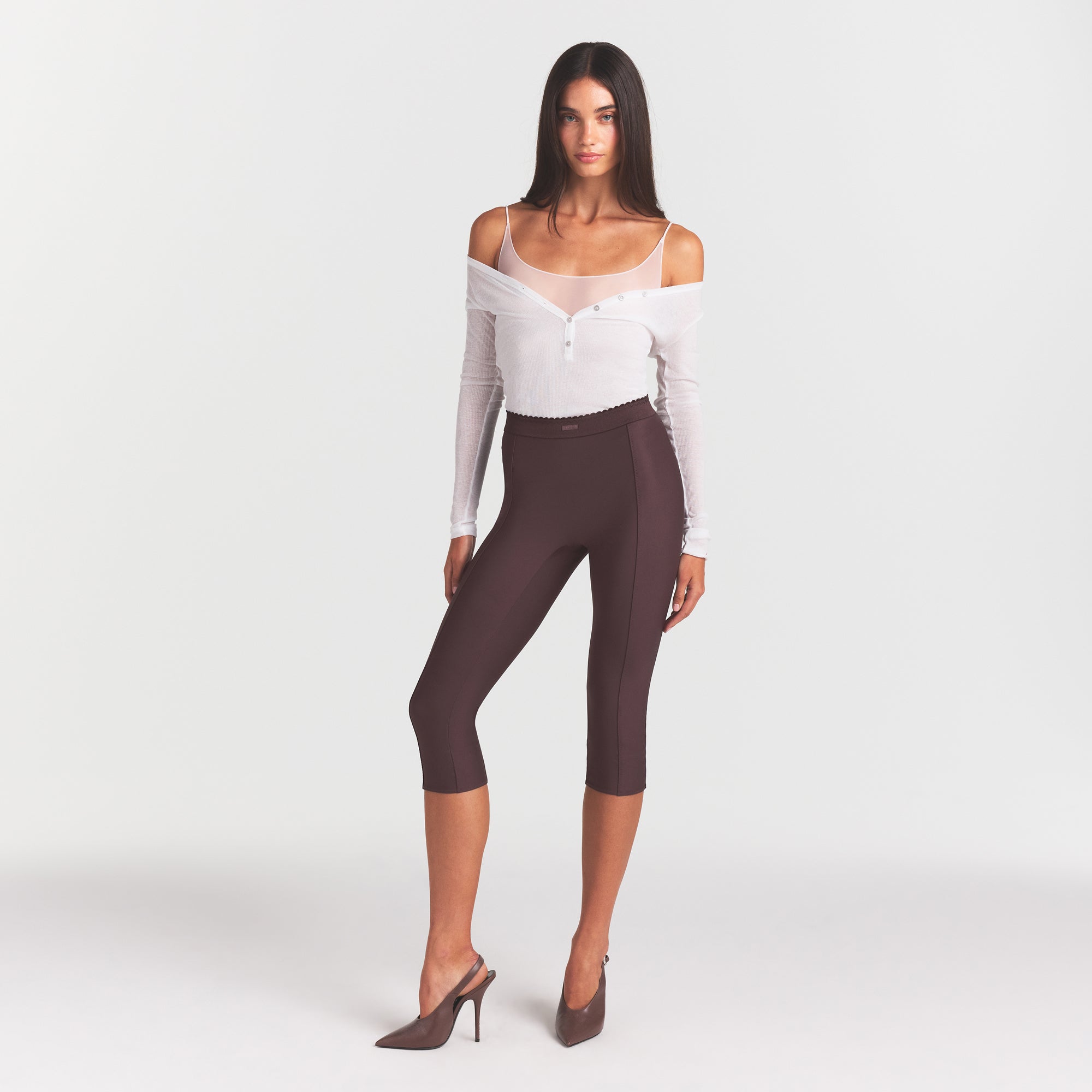 SKIMS BODY HIGH-WAISTED CAPRI | RAISIN