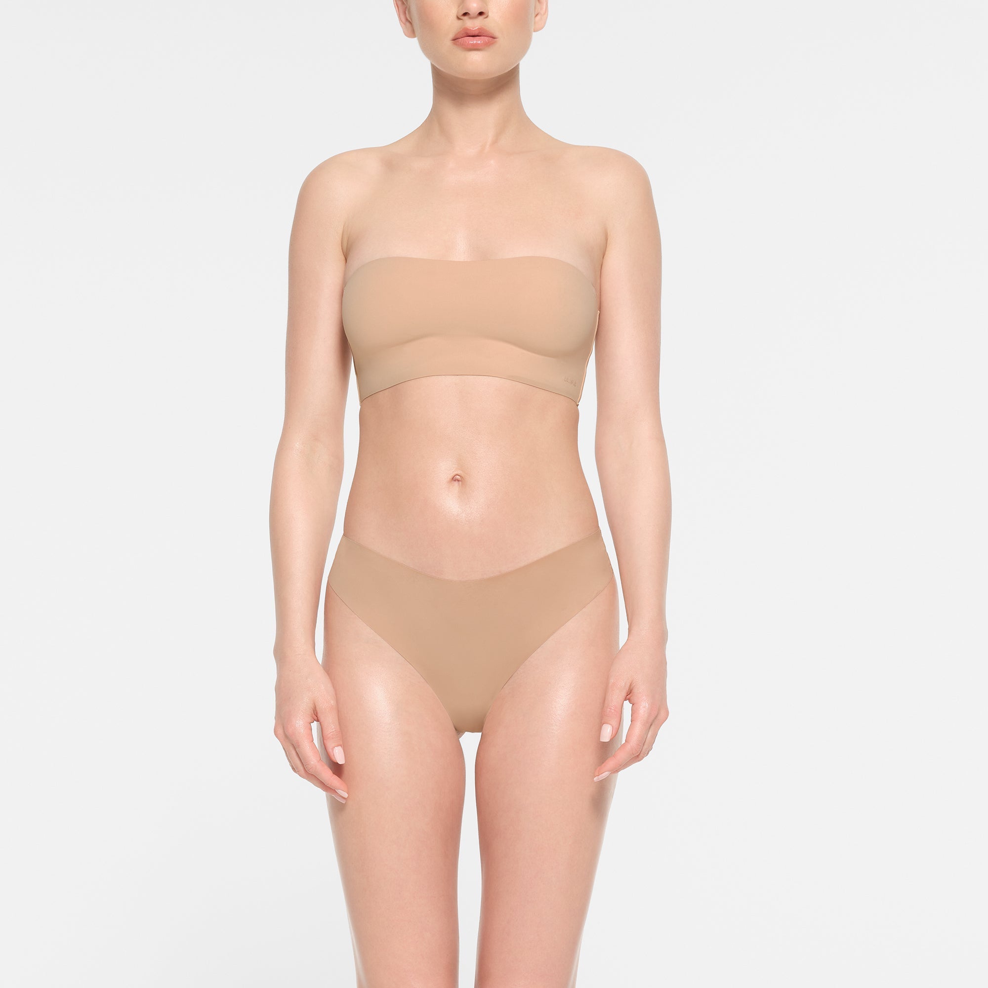 SKIMS NAKED BANDEAU | CLAY