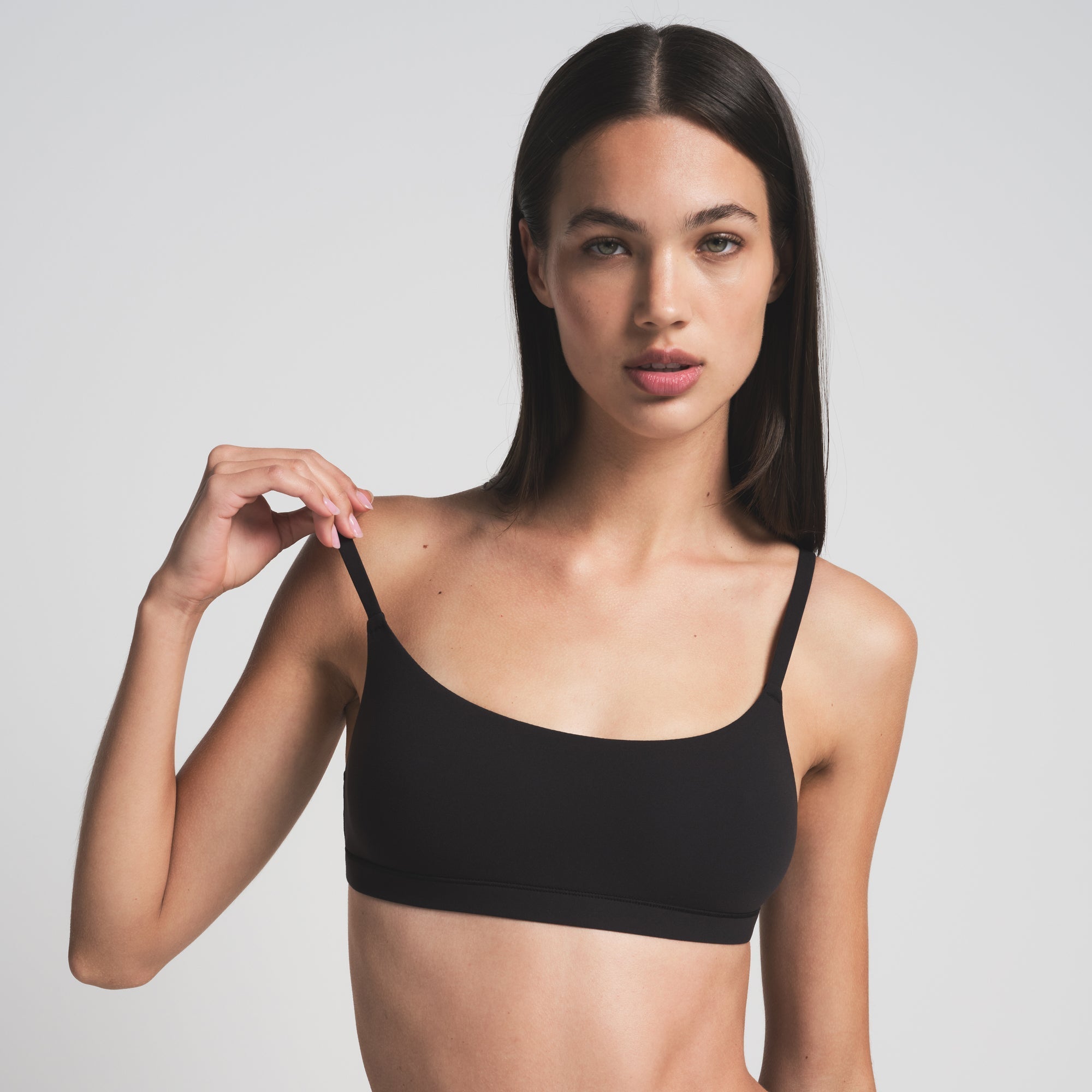 SKIMS FITS EVERYBODY SCOOP BRALETTE | ONYX