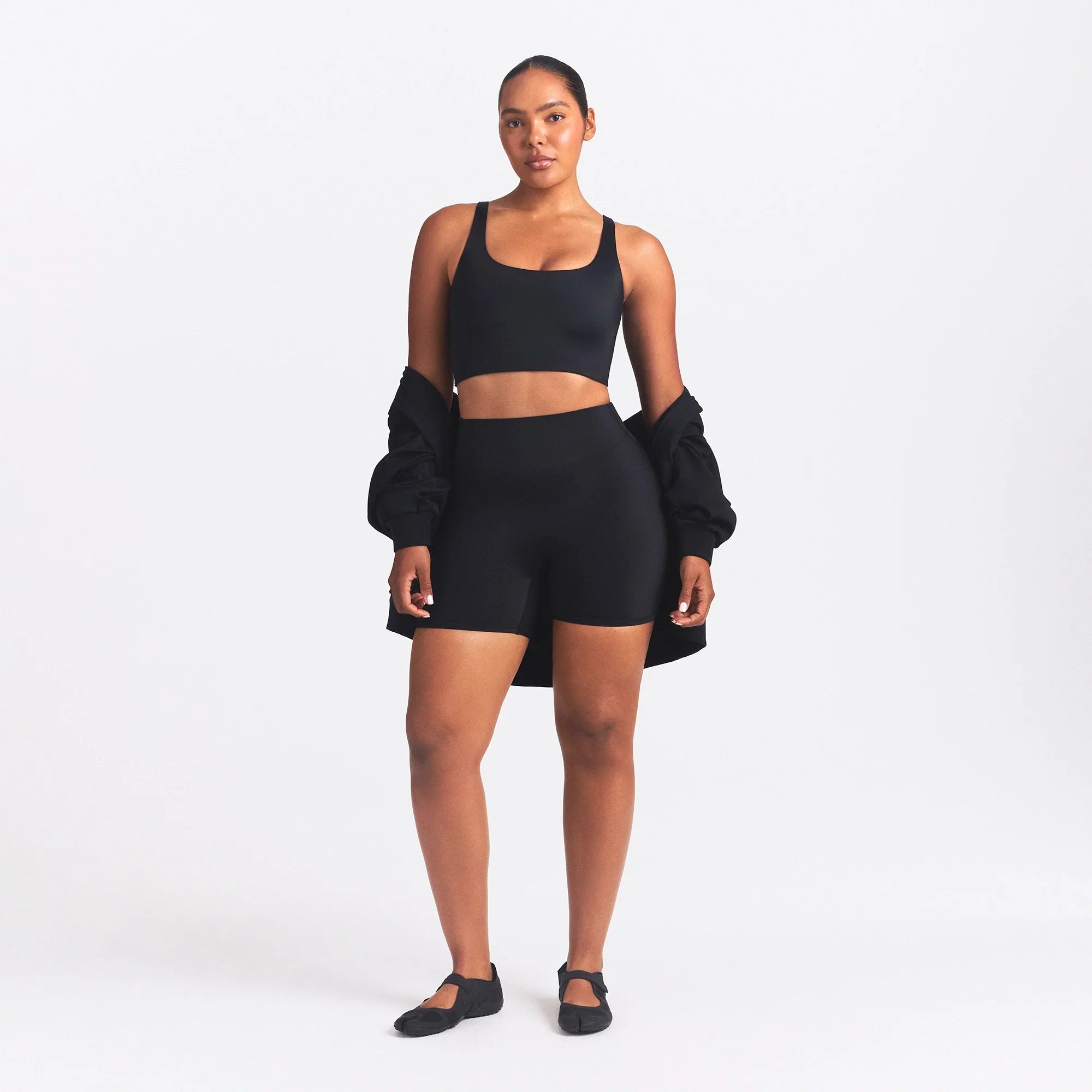 NikeSKIMS SHINE SCOOP NECK BRA TOP | OBSIDIAN