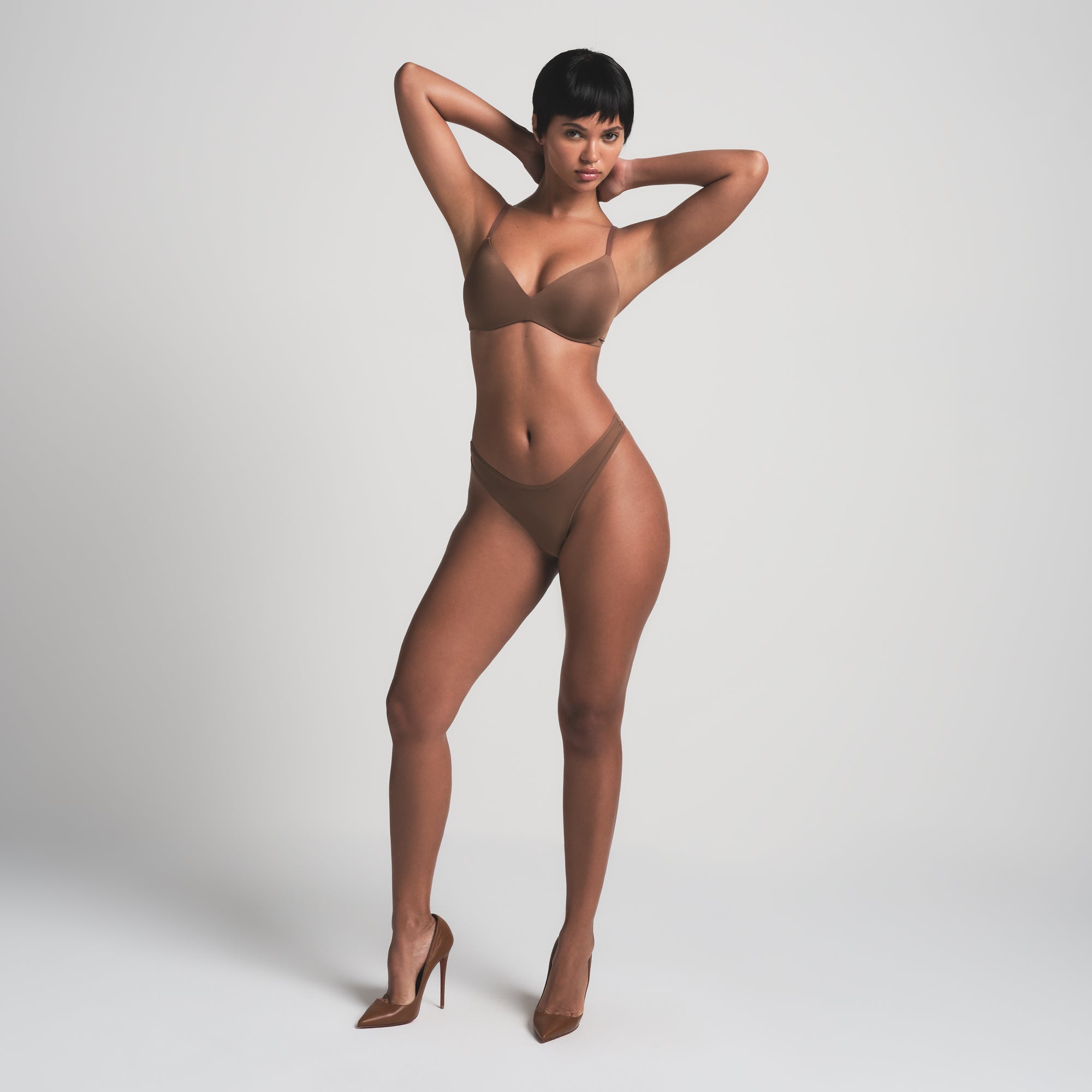 SKIMS WIRELESS FORM PUSH-UP PLUNGE BRA | JASPER