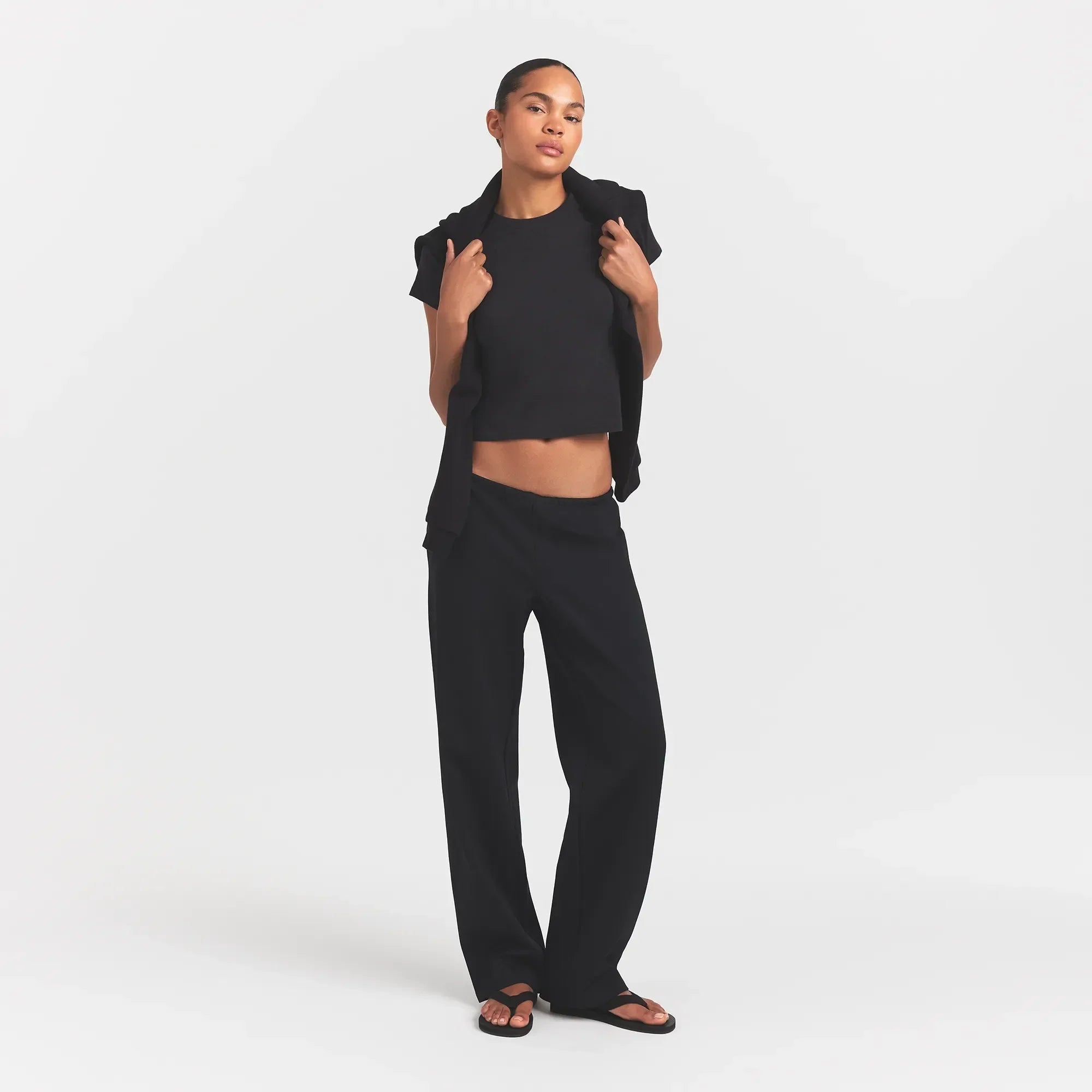 SKIMS HEAVYWEIGHT CREPE STRAIGHT LEG PANT | OBSIDIAN