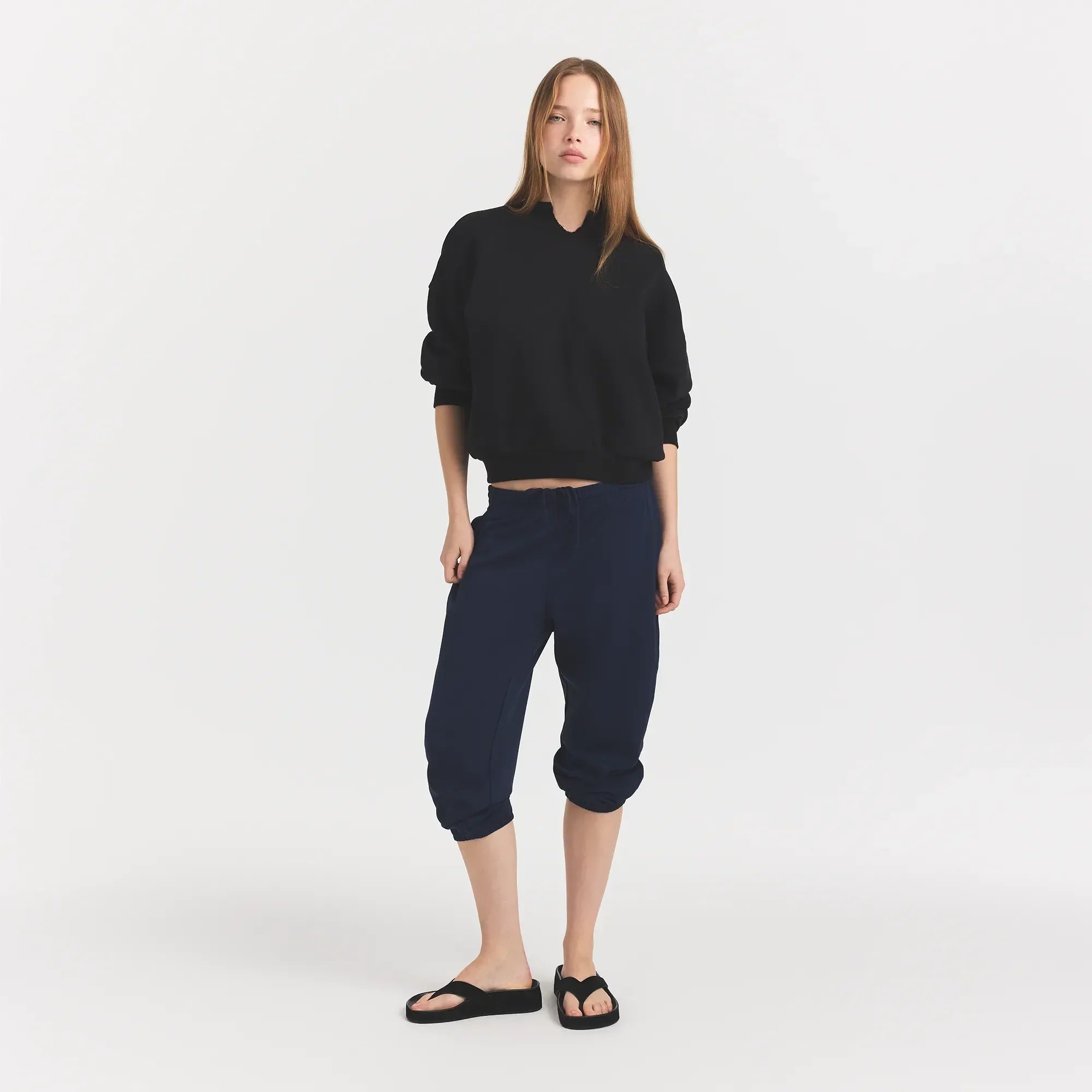 SKIMS HEAVYWEIGHT CREPE CROPPED JOGGER | NAVY
