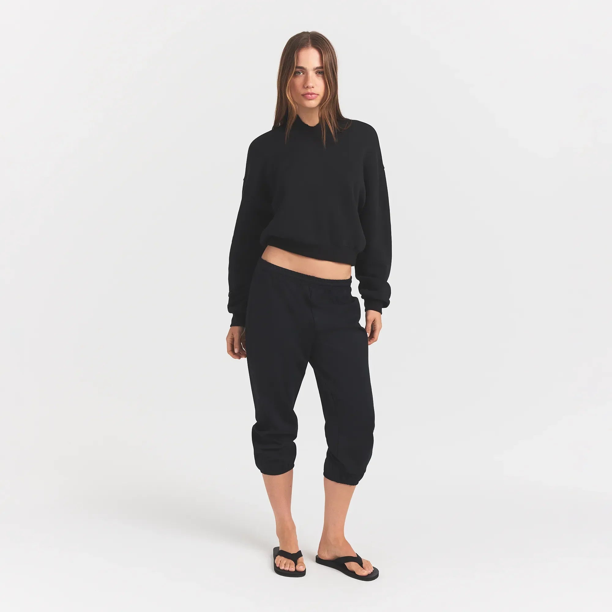 SKIMS HEAVYWEIGHT CREPE CROPPED JOGGER | OBSIDIAN