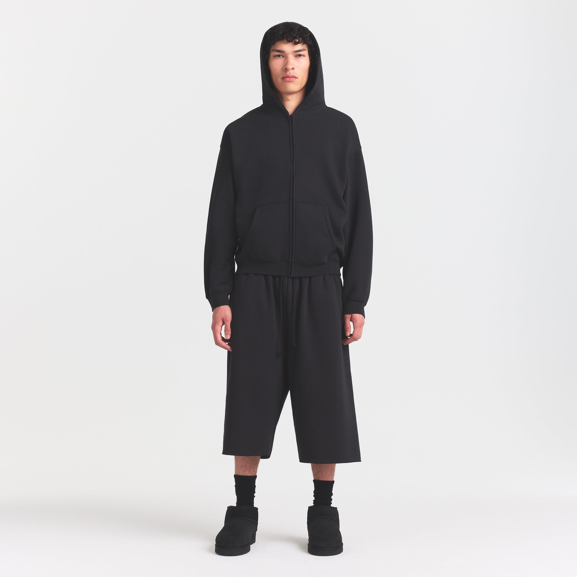 SKIMS FLEECE LOUNGE MENS RELAXED LONG SHORT | WASHED ONYX