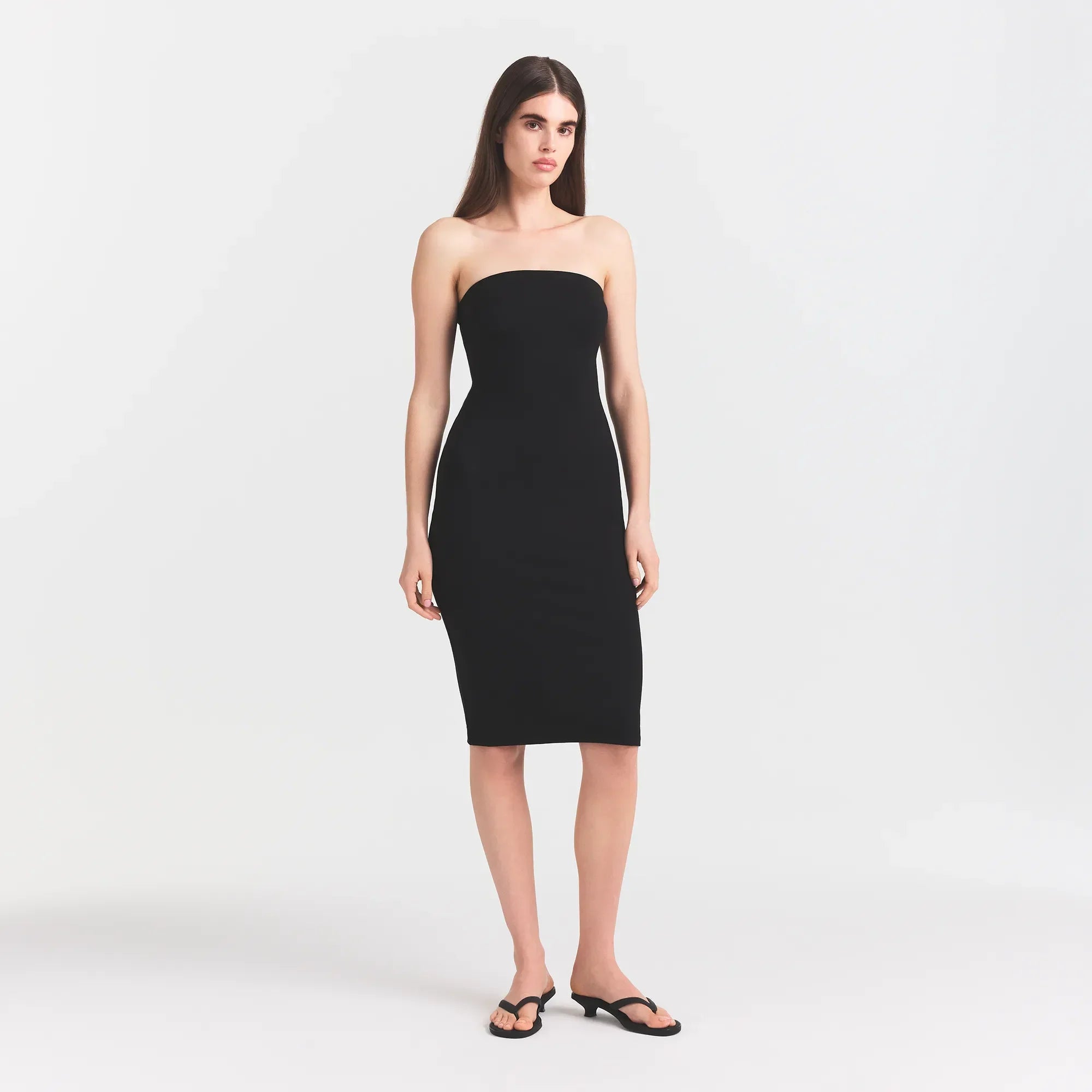 SKIMS THE ESSENTIAL COLLECTION STRAPLESS MIDI DRESS | OBSIDIAN
