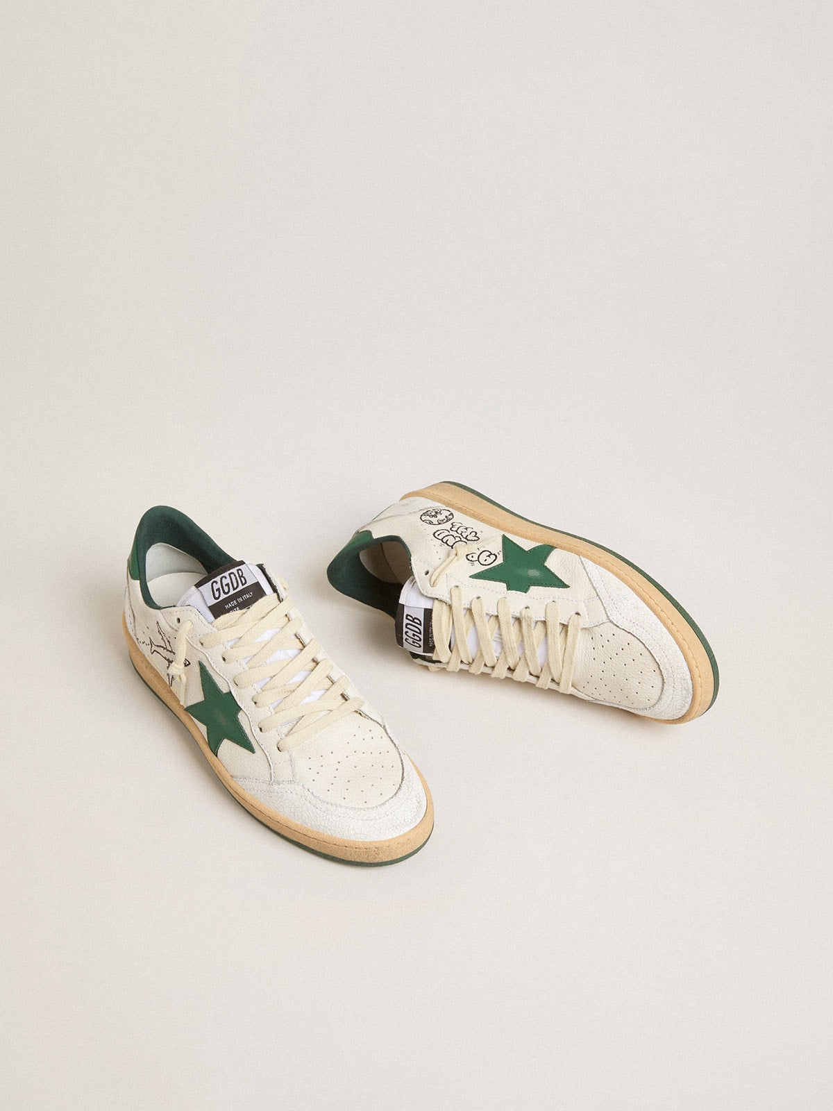 Golden Goose Men's Ball Star Wishes in white nappa leather with green leather star and heel tab
