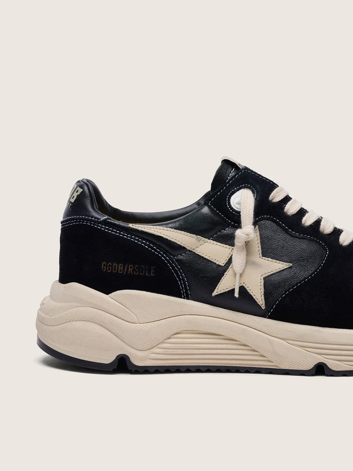 Golden Goose Men’s Running Sole in black nappa leather and suede with a white star