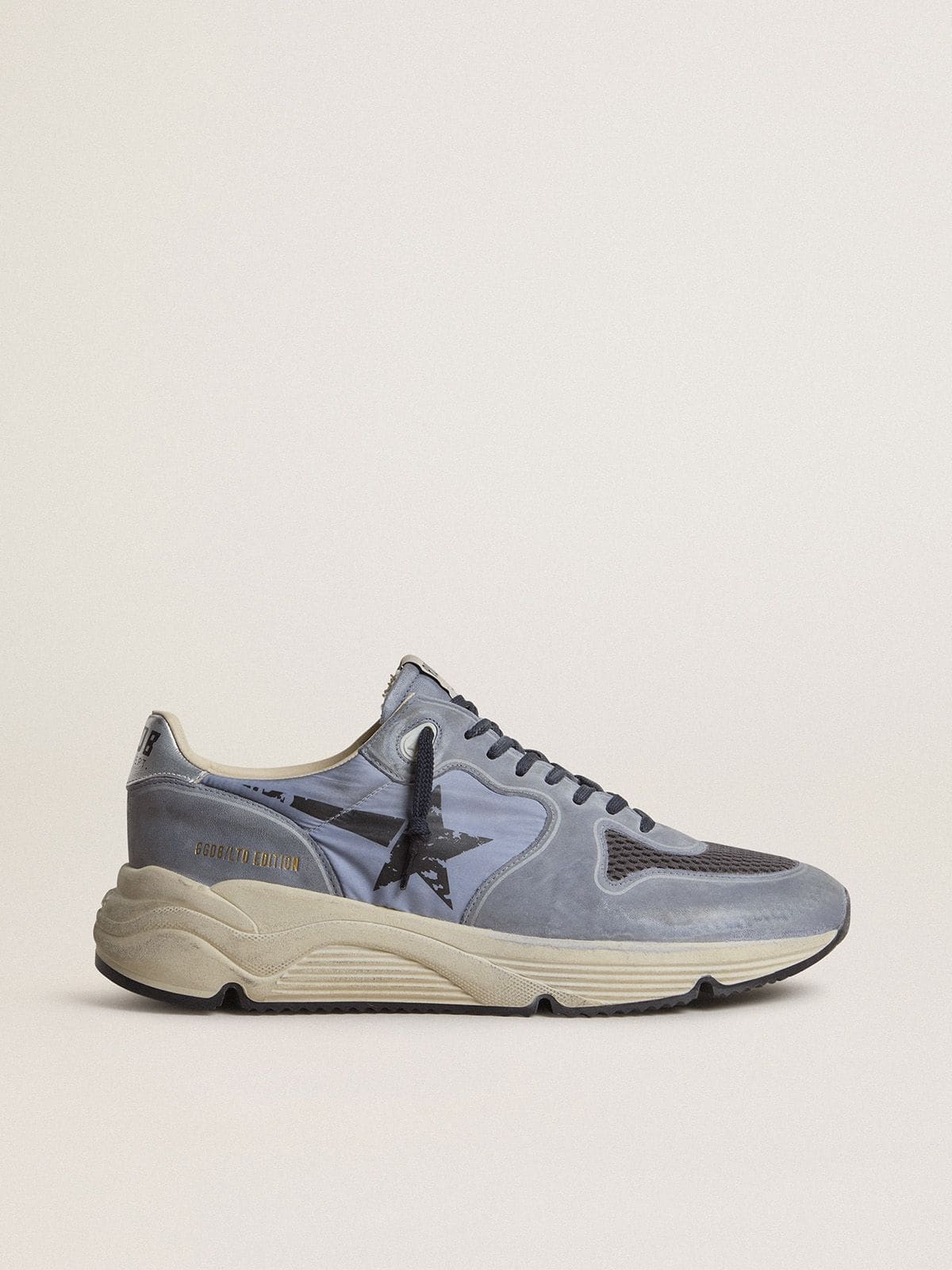 Golden Goose Men's Running Sole in light blue nylon and nubuck with black star