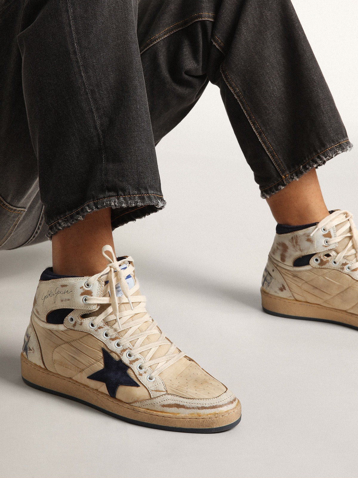 Golden Goose Men's Sky-Star in cream-colored nylon and leather with blue suede star