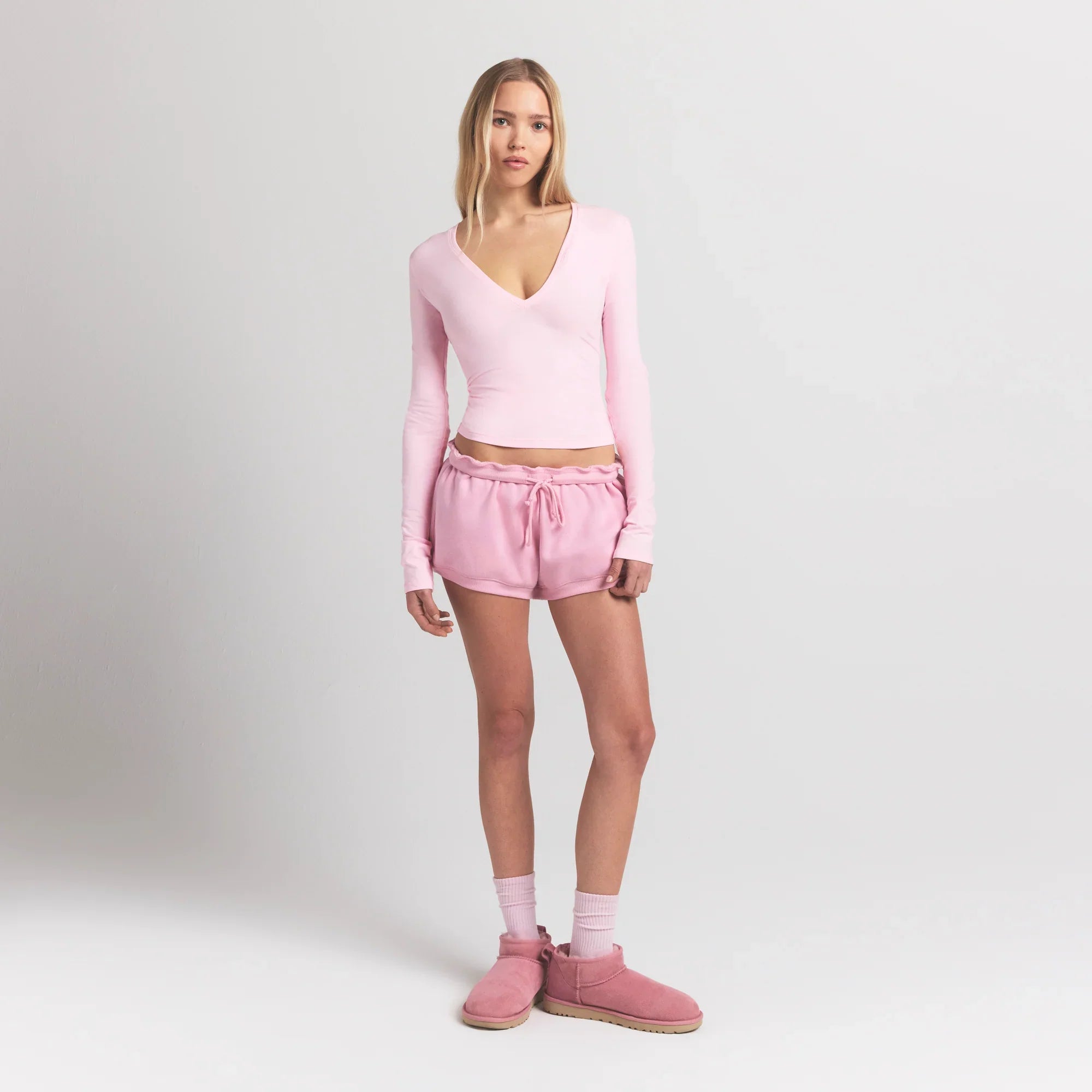 SKIMS COTTON JERSEY LONG SLEEVE PLUNGE TOP | CHERRY BLOSSOM