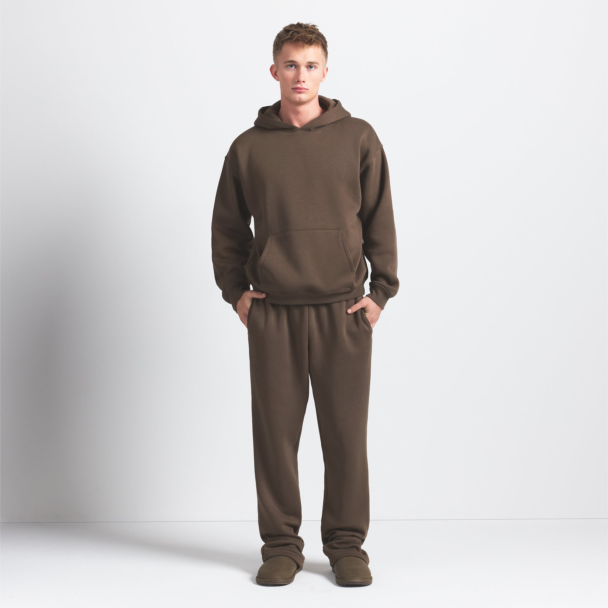 SKIMS FLEECE LOUNGE MENS RELAXED HOODIE | DRIFTWOOD