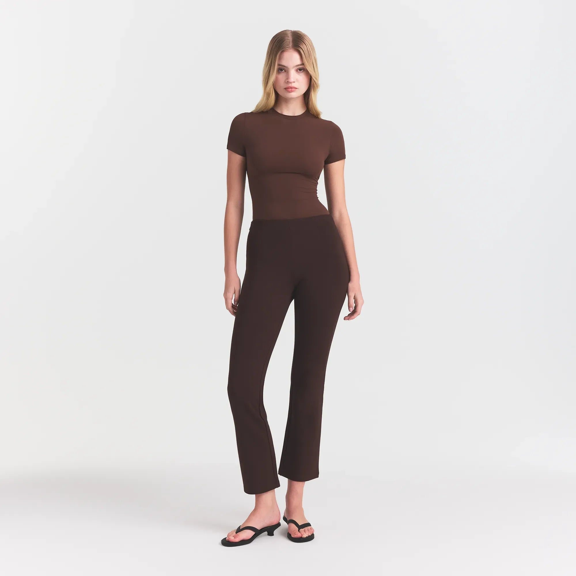 SKIMS THE ESSENTIAL COLLECTION HIGH-WAISTED CROPPED KICK FLARE PANT | ESPRESSO
