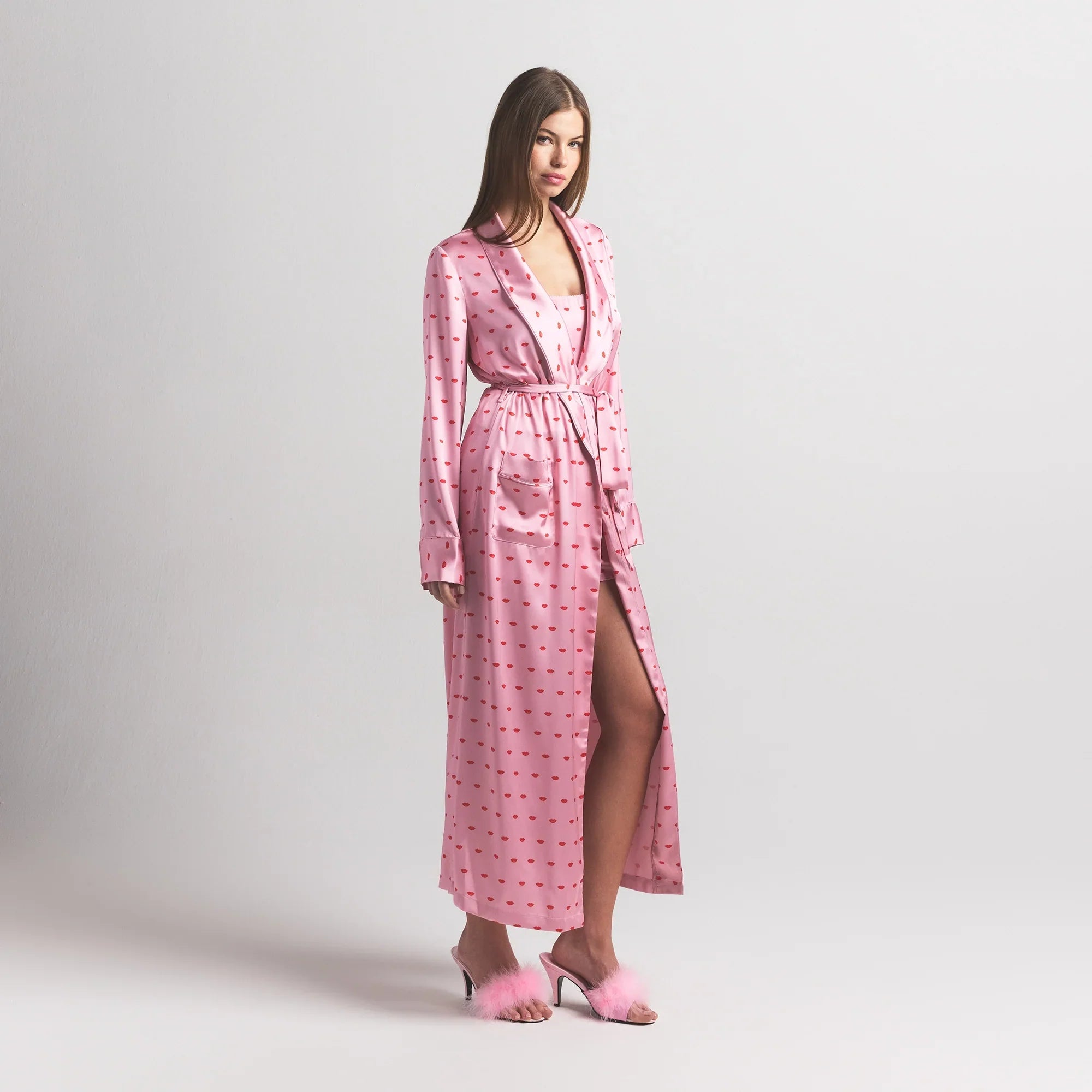 SKIMS WOVEN SHINE LONG ROBE | HALITE KIMS LIPS PRINT