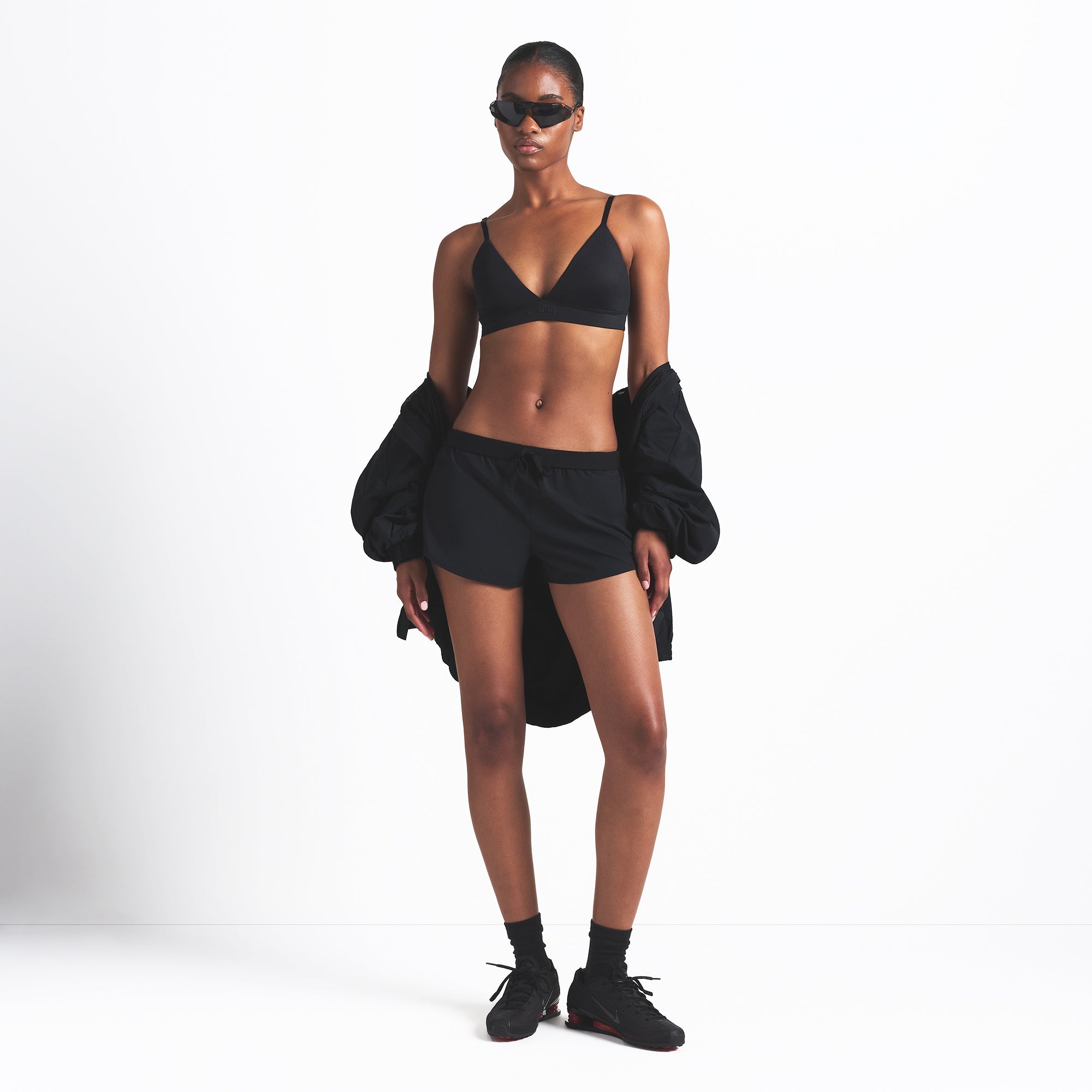 NikeSKIMS WOVEN NYLON 2.5" RUNNER SHORT | OBSIDIAN