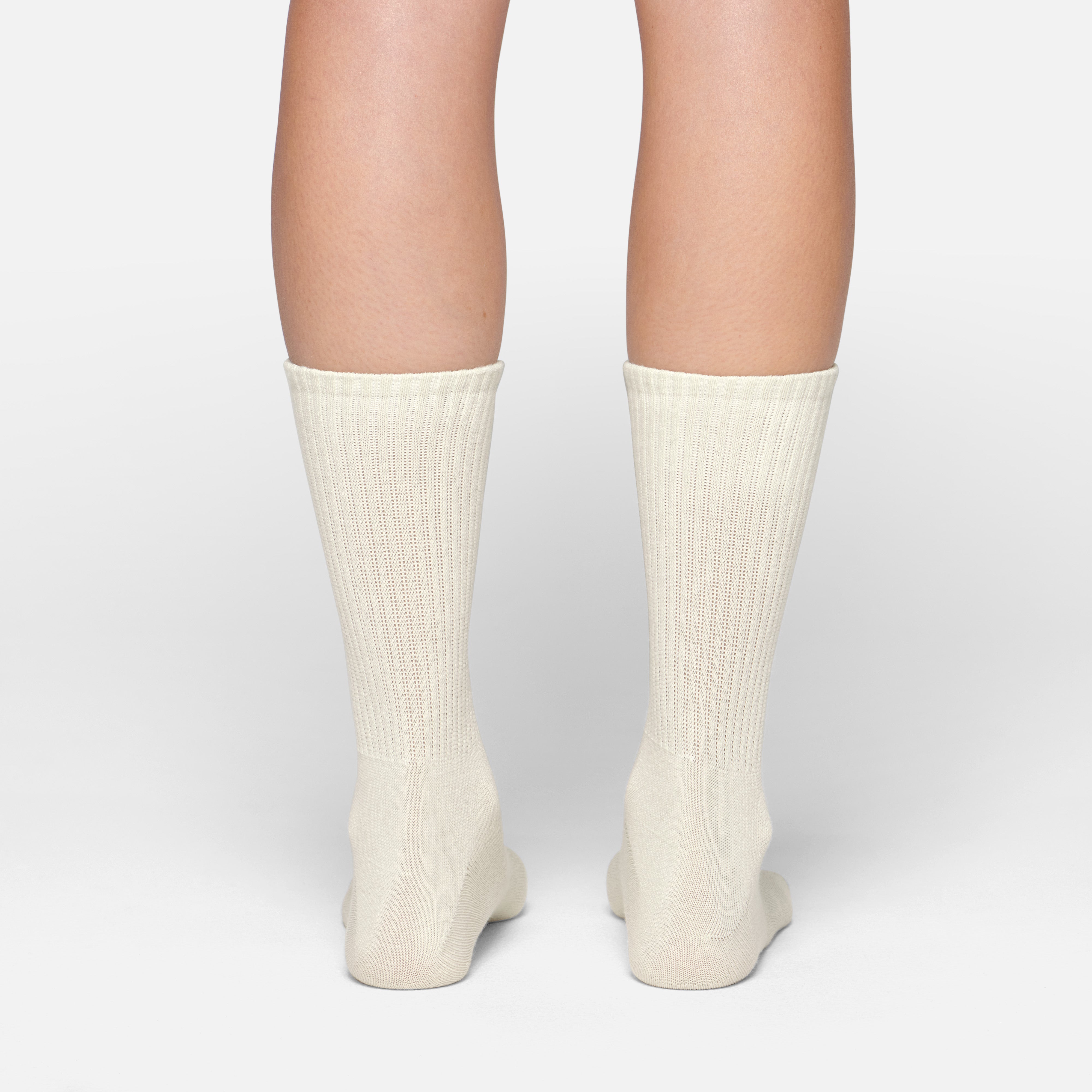 SKIMS RIBBED CREW SOCK | BONE