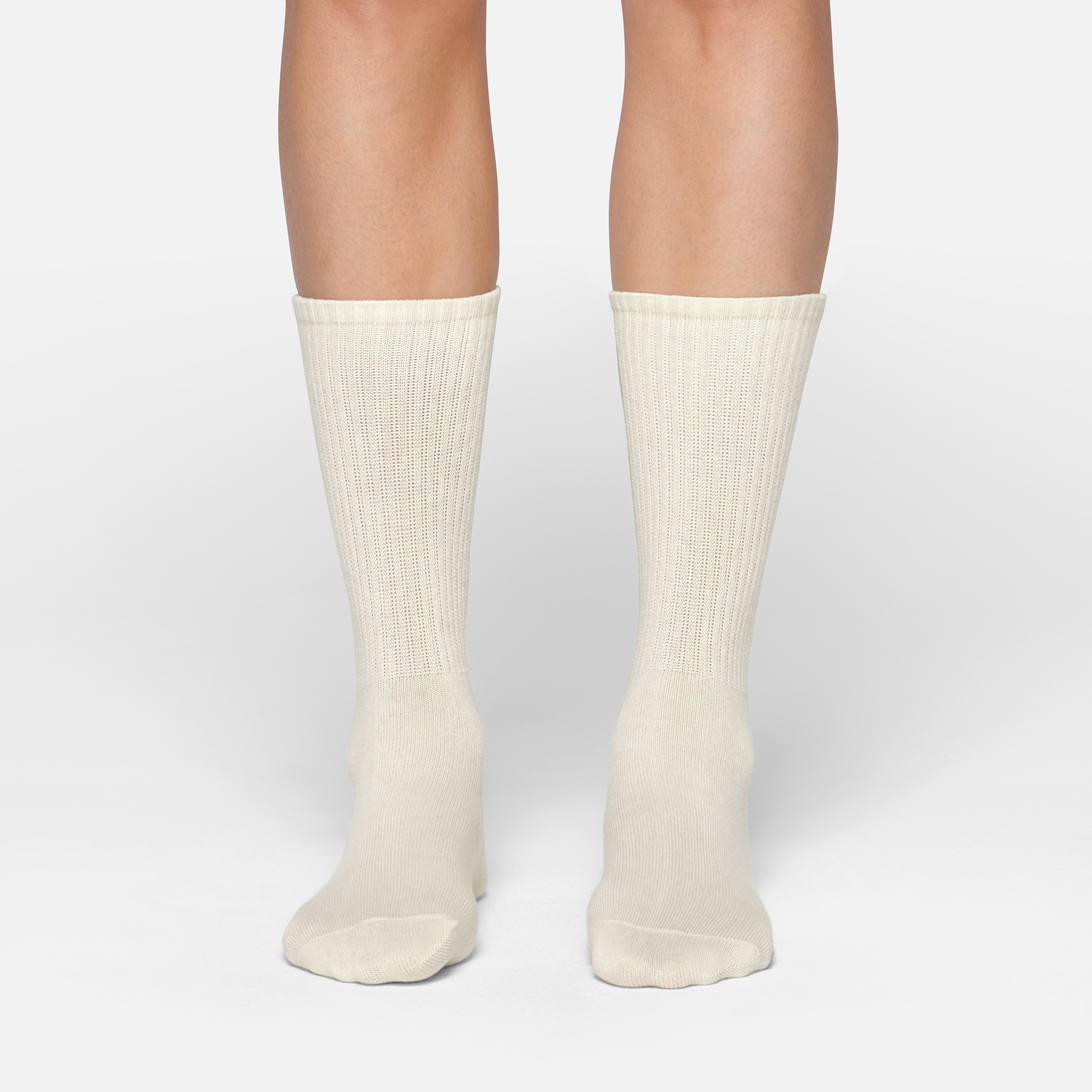 SKIMS RIBBED CREW SOCK | BONE