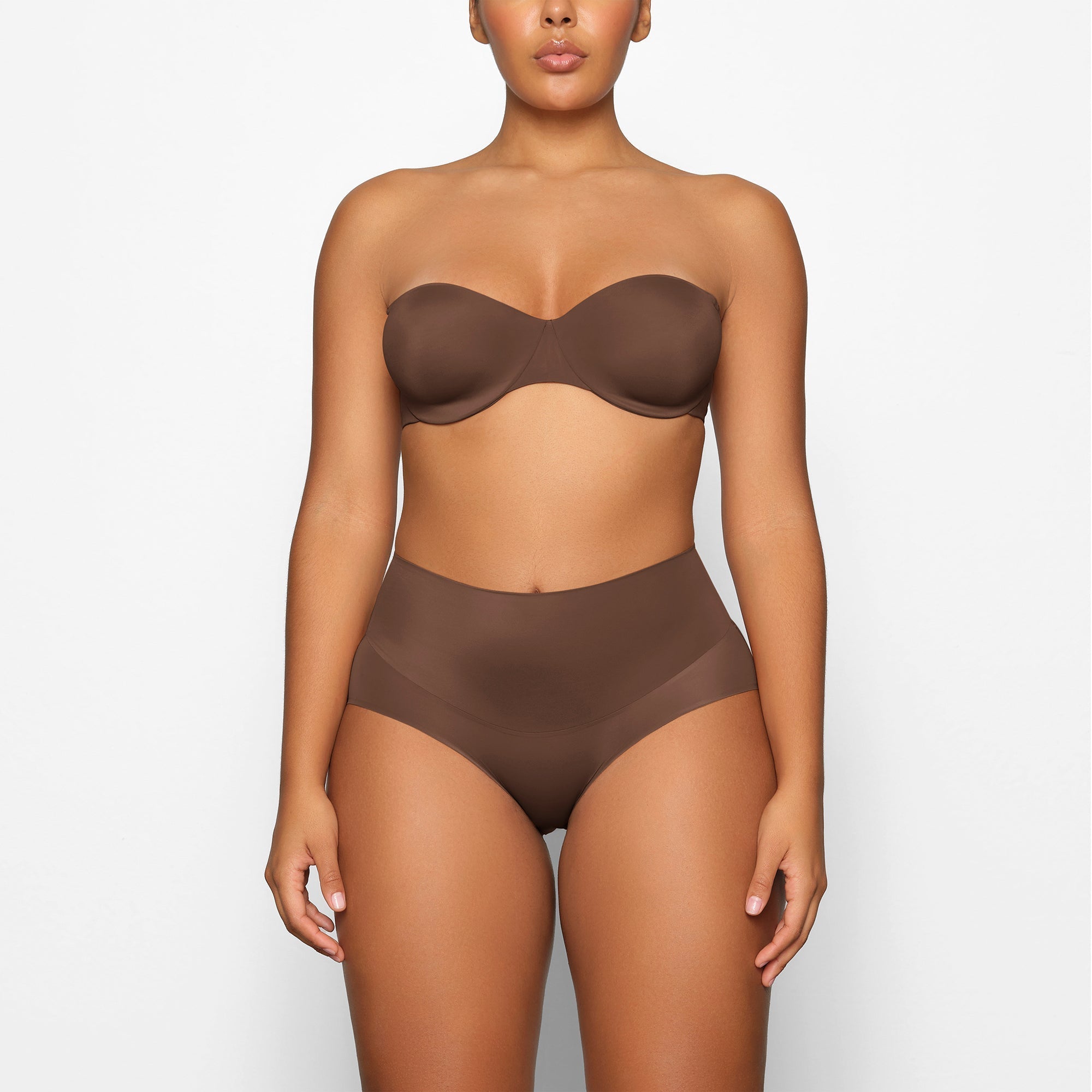 SKIMS SMOOTHING INTIMATES UNLINED STRAPLESS BRA | JASPER