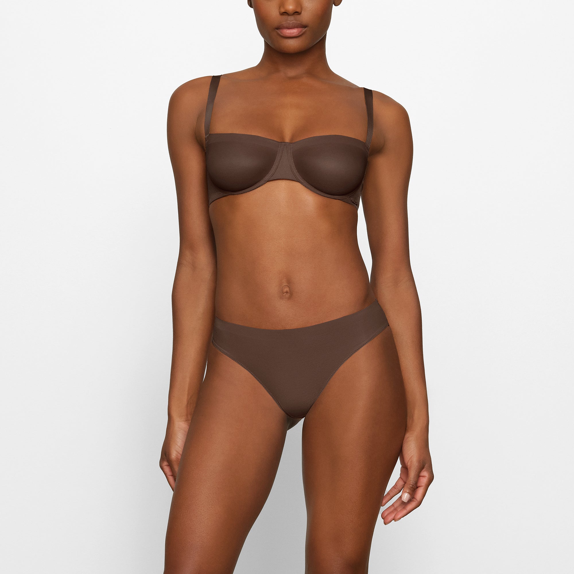 SKIMS NO SHOW UNLINED BALCONETTE BRA | ESPRESSO