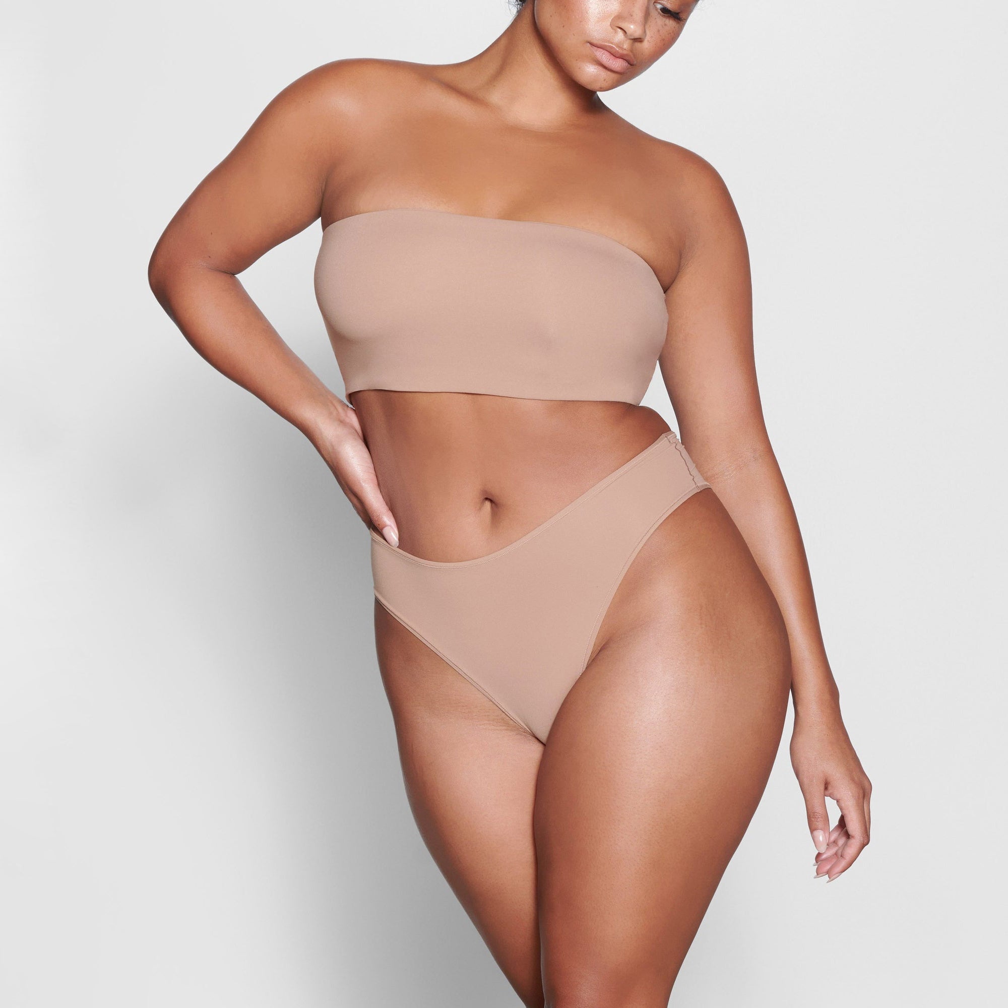 SKIMS FITS EVERYBODY BANDEAU | SIENNA