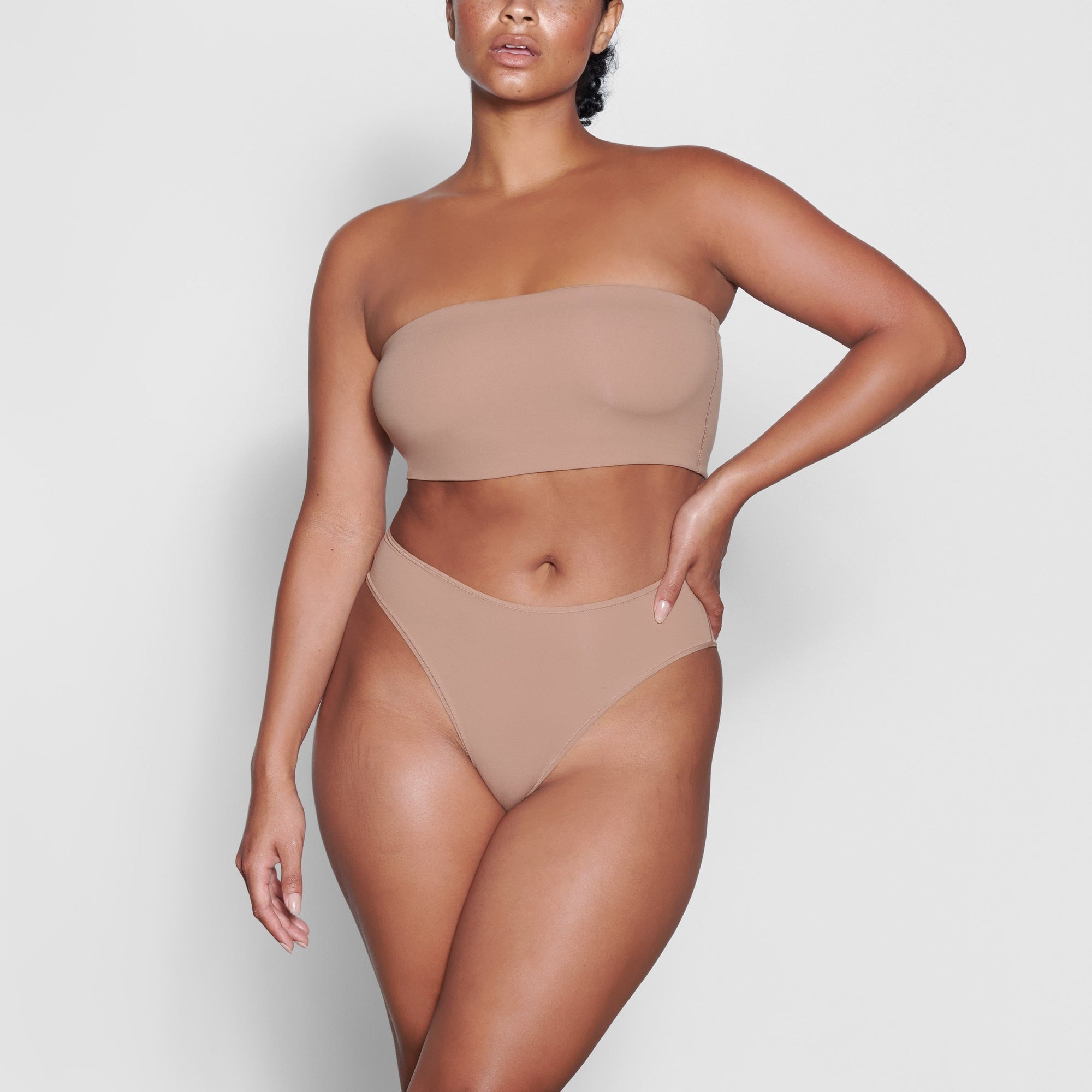 SKIMS FITS EVERYBODY CHEEKY BRIEF | SIENNA