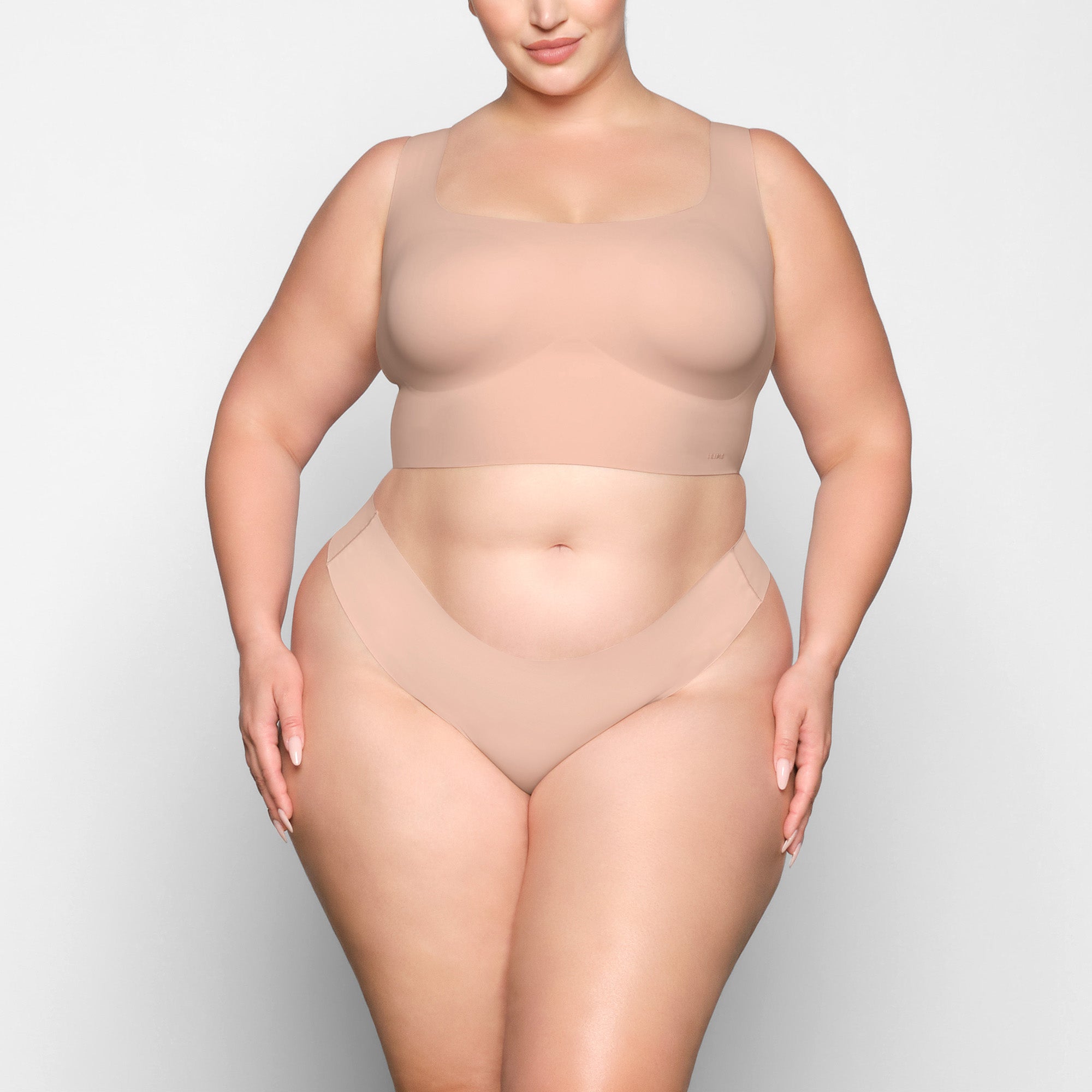 SKIMS NAKED DIPPED THONG | MICA