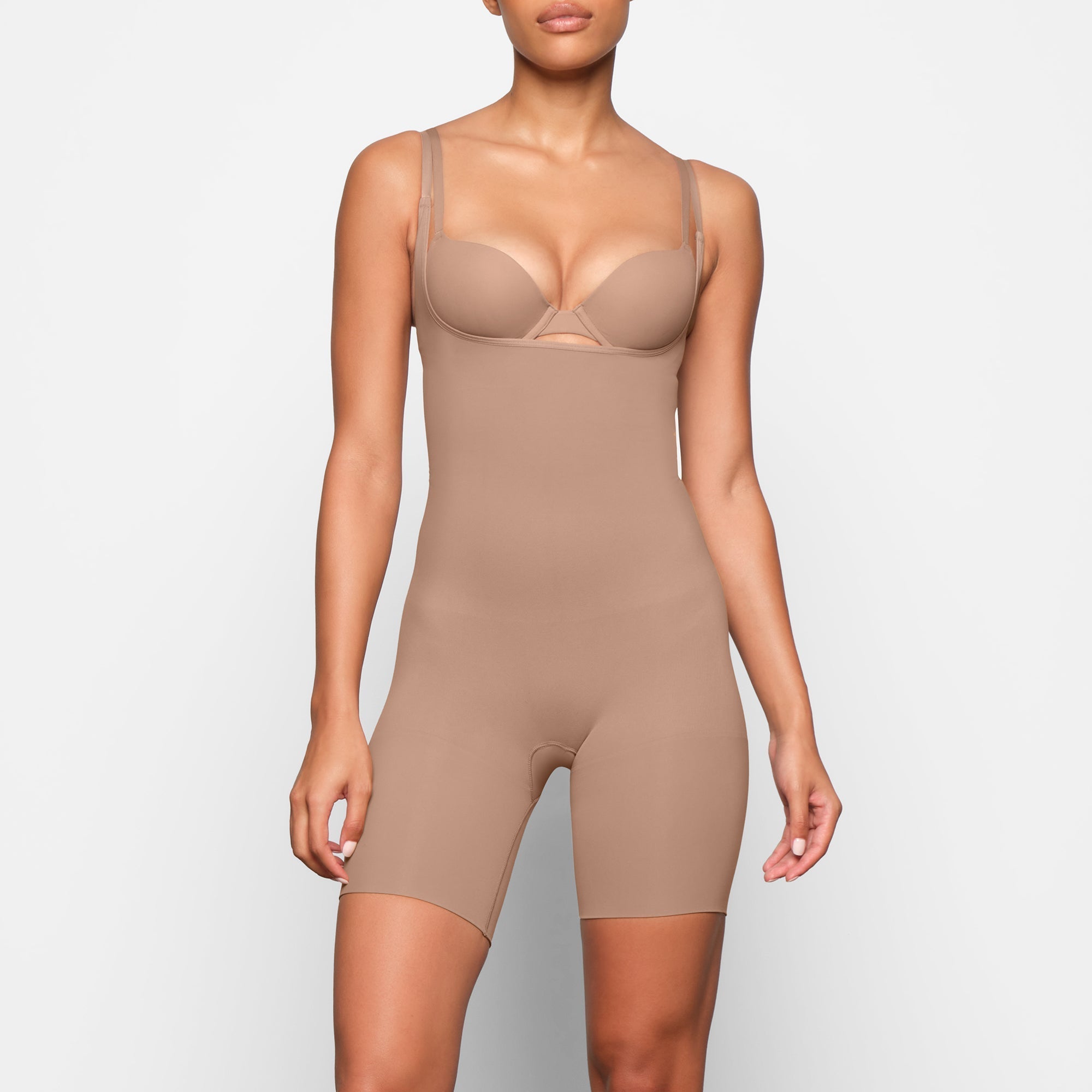SKIMS SEAMLESS SCULPT BUTT LIFTING OPEN BUST BODYSUIT | SIENNA