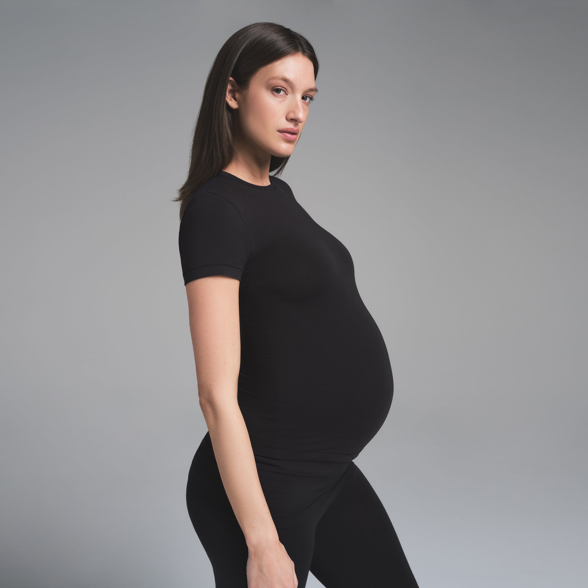 SKIMS COTTON JERSEY MATERNITY T-SHIRT | SOOT