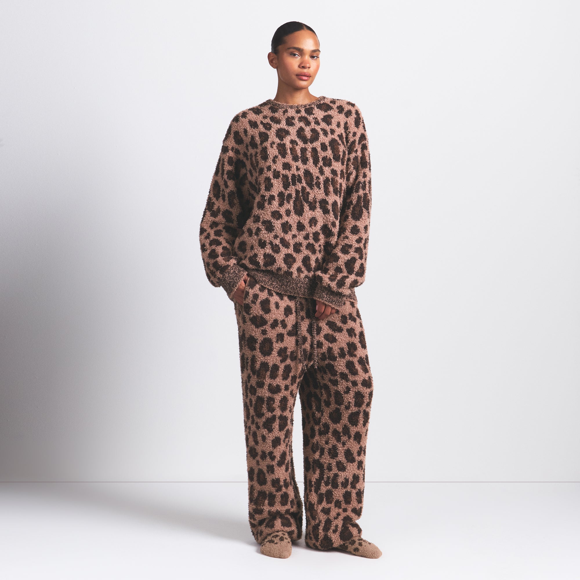 SKIMS COZY OVERBedenD CREWNECK PULLOVER | SIENNA LEOPARD PRINT