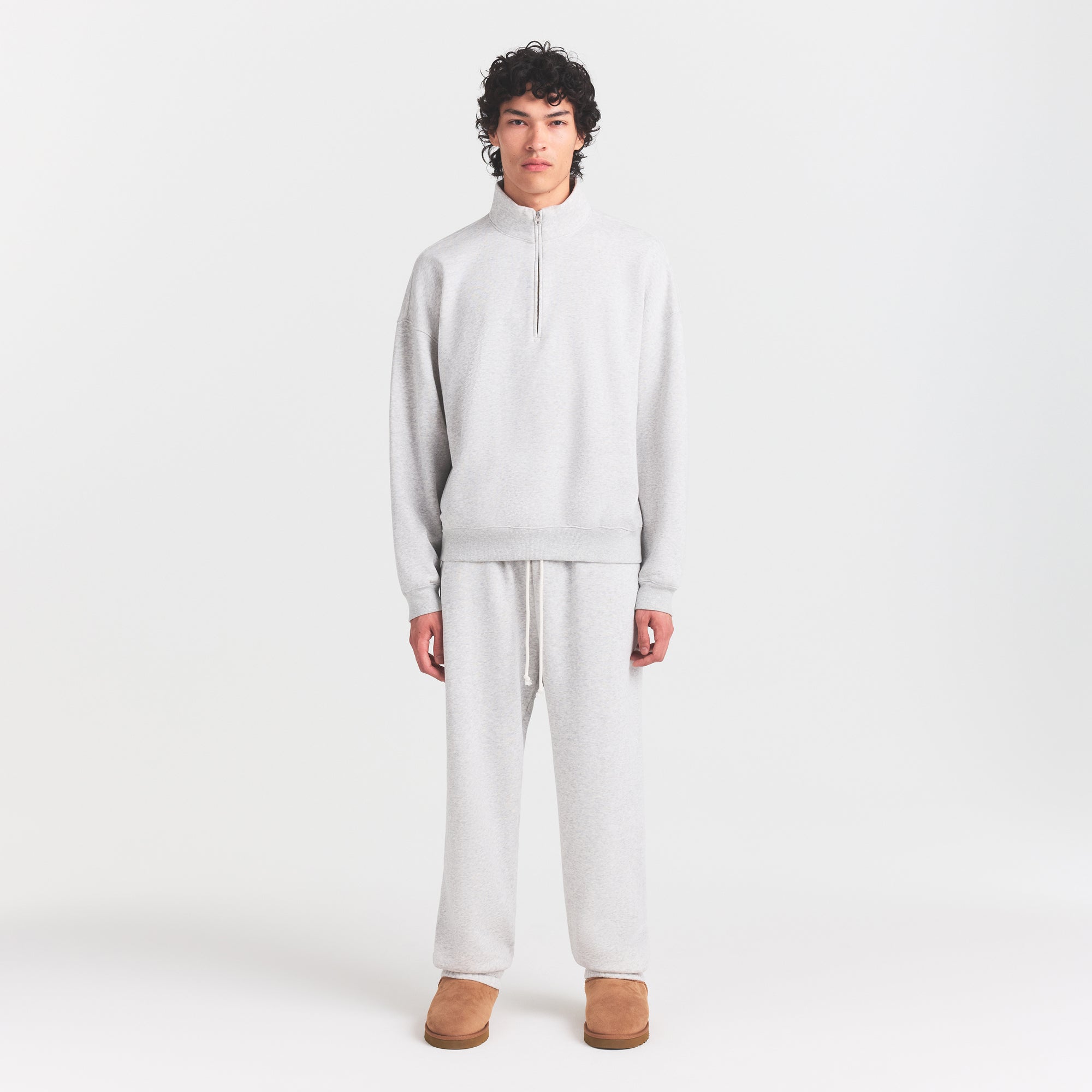 SKIMS FLEECE LOUNGE MENS RELAXED QUARTER ZIP | LIGHT HEATHER GREY