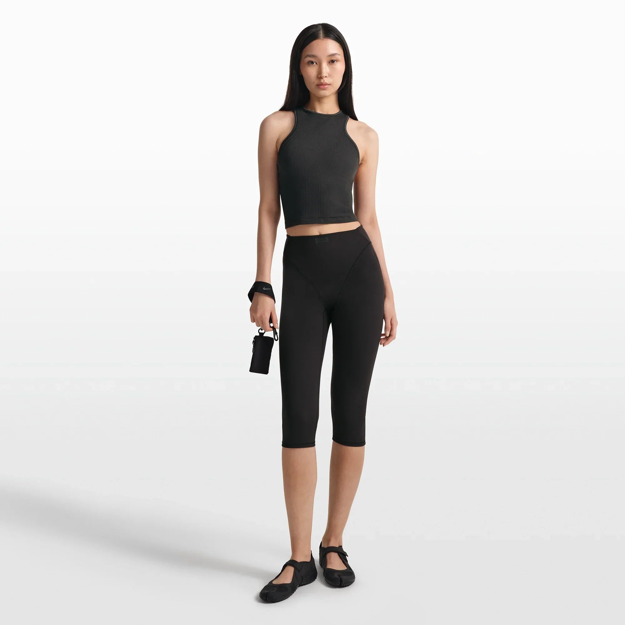 NikeSKIMS RIBBED SEAMLESS RACER FRONT TANK | OBSIDIAN