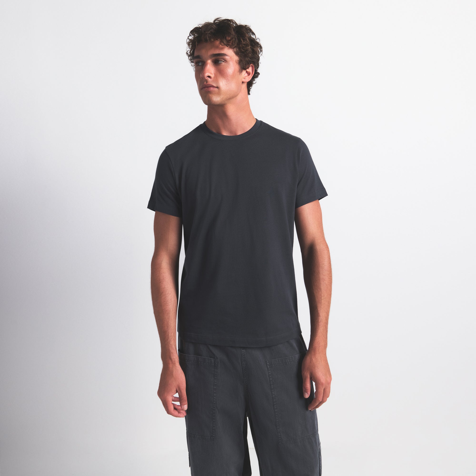 SKIMS COTTON MENS CLASSIC T-SHIRT | GRAPHITE