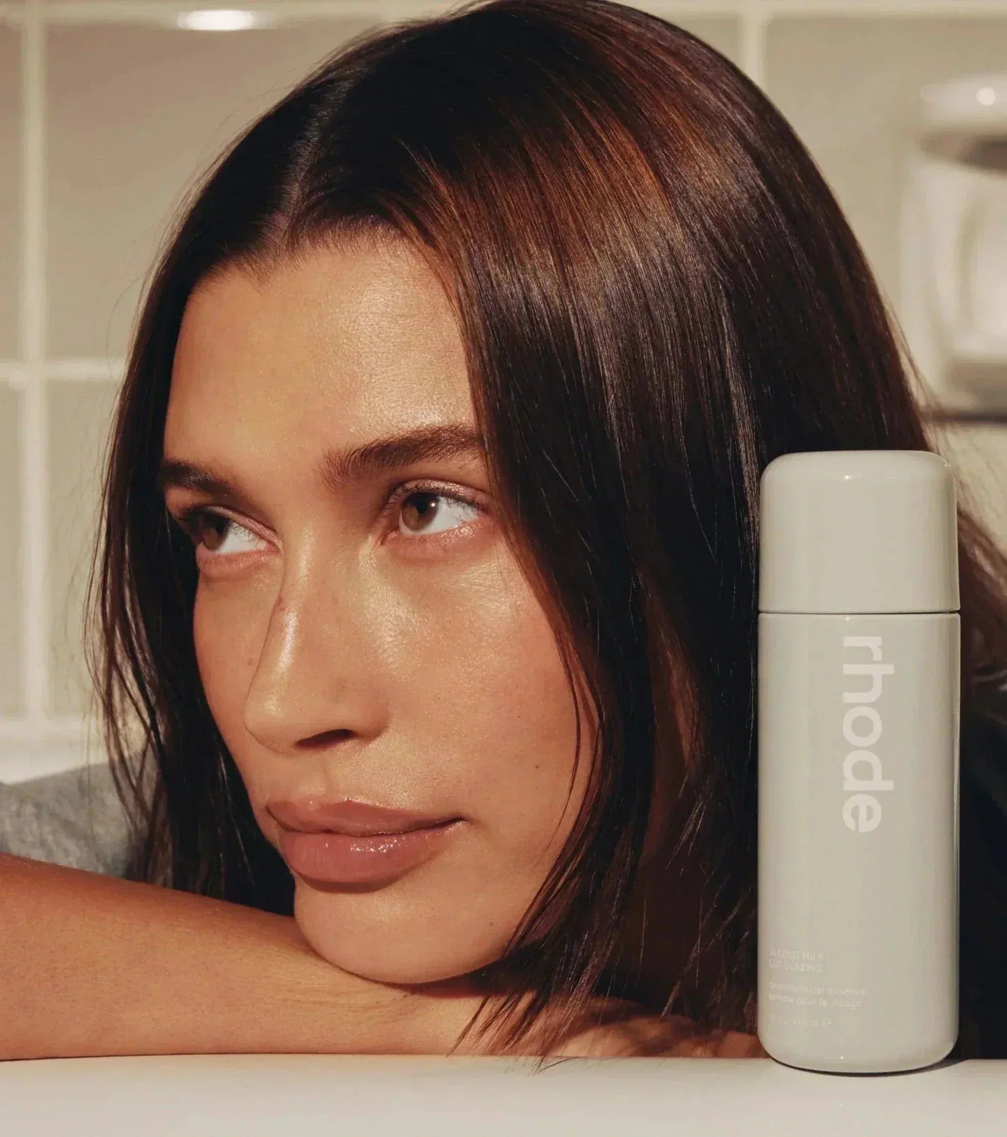 Rhode Glazing Milk Yüz Esansı - My Suti